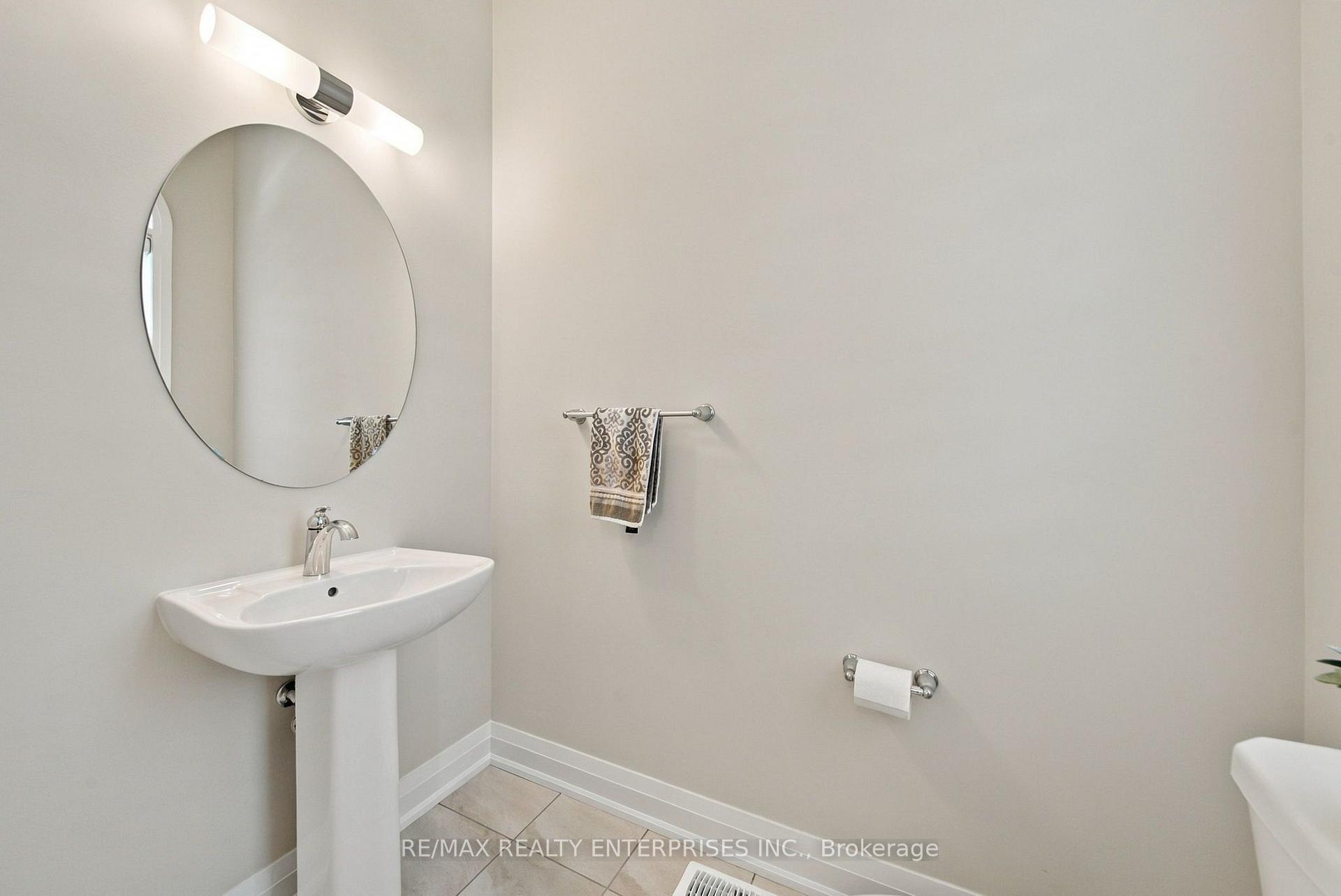 Photo 10 of 35 Sweet Cicely Street, Springwater, Midhurst — HOMEH