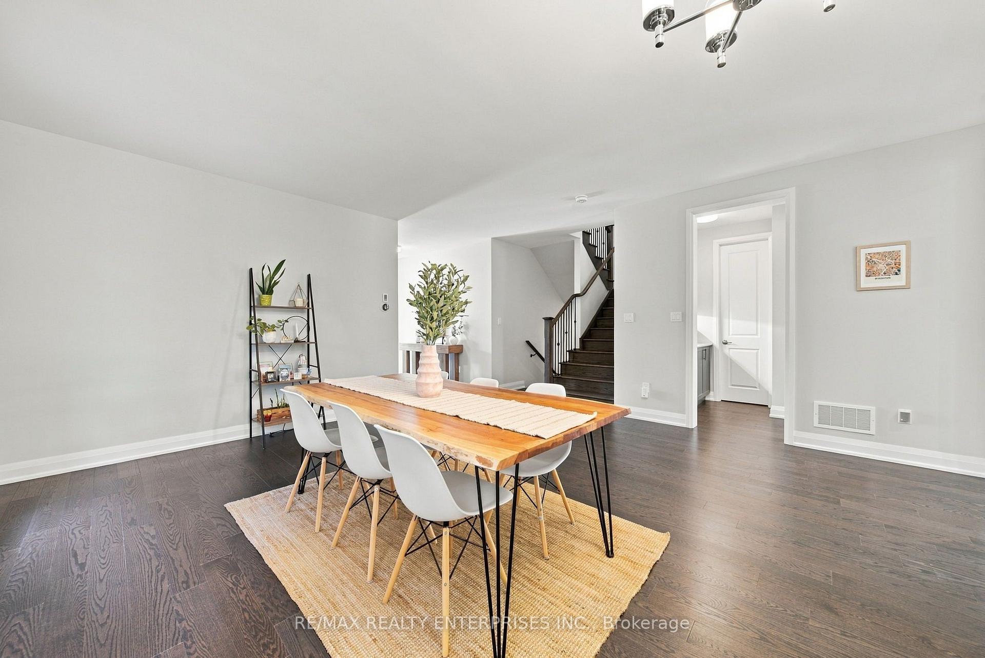 Photo 13 of 35 Sweet Cicely Street, Springwater, Midhurst — HOMEH