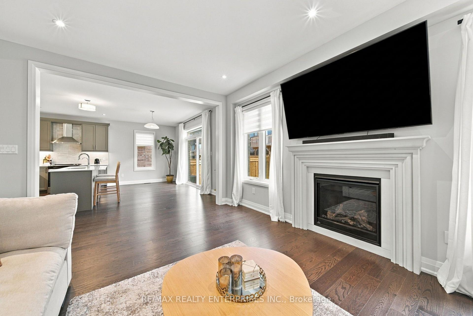 Photo 23 of 35 Sweet Cicely Street, Springwater, Midhurst — HOMEH