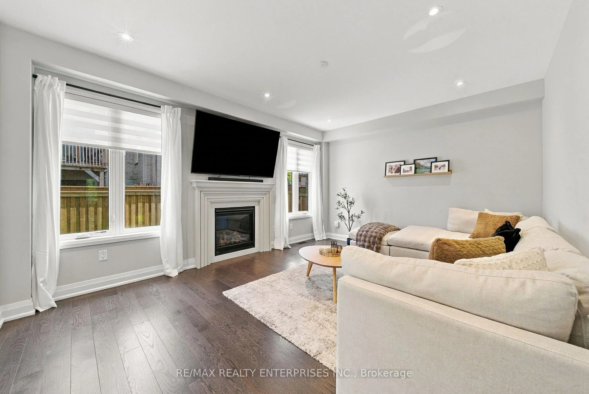 Photo 6 of 35 Sweet Cicely Street, Springwater, Midhurst — HOMEH