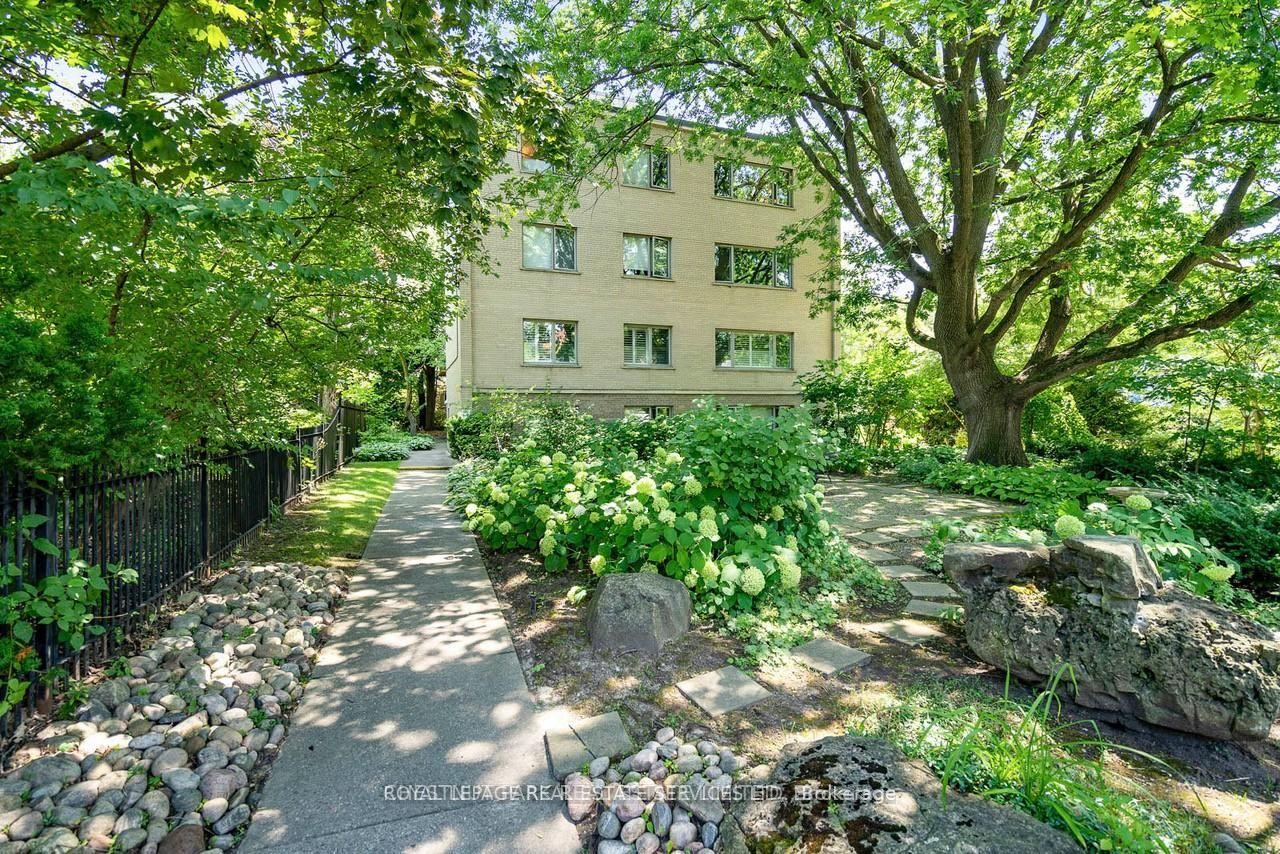 Photo 1 of Unit 103, 31 Rosedale Road, Toronto, Rosedale-Moore Park — HOMEH
