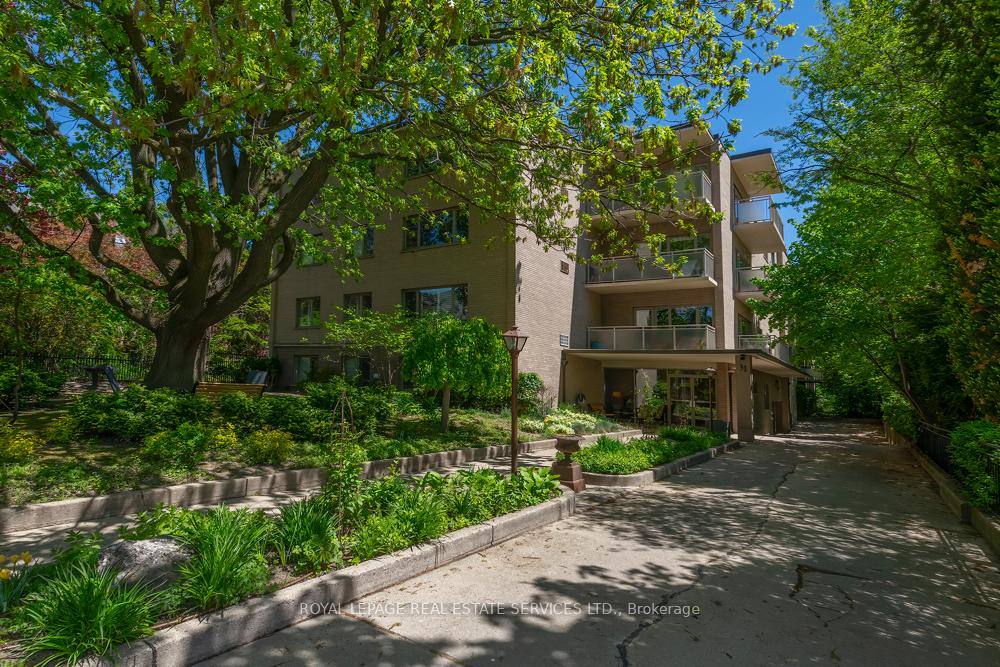 Photo 2 of Unit 103, 31 Rosedale Road, Toronto, Rosedale-Moore Park — HOMEH