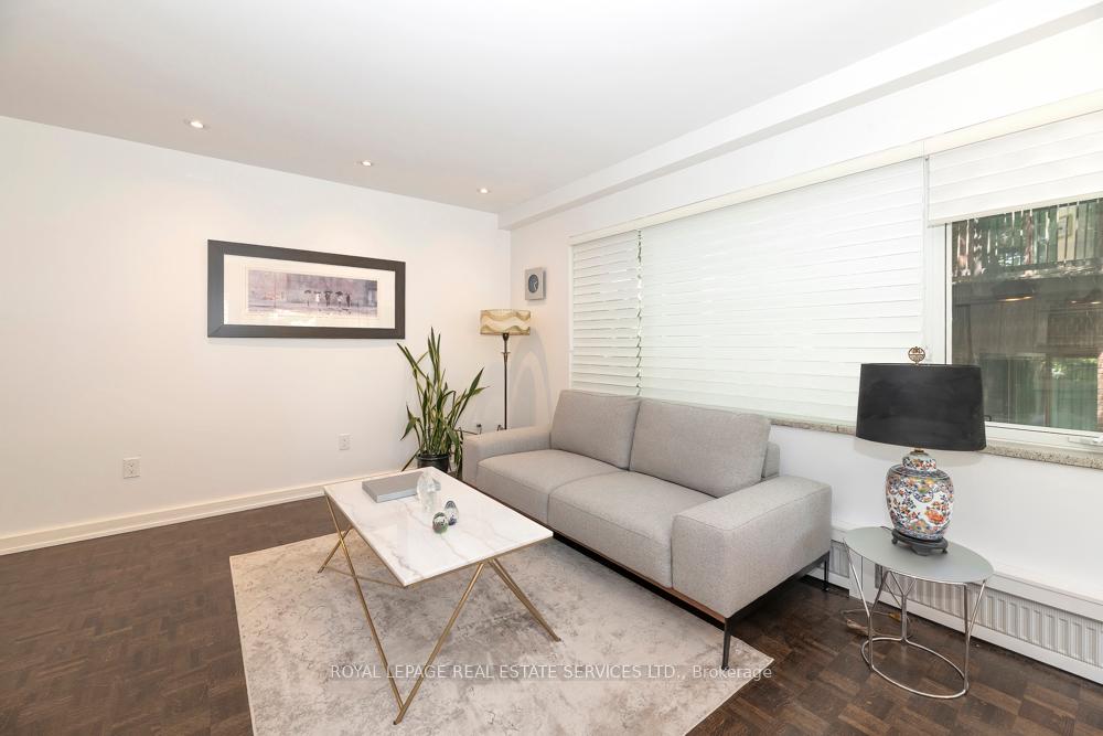 Photo 11 of Unit 103, 31 Rosedale Road, Toronto, Rosedale-Moore Park — HOMEH