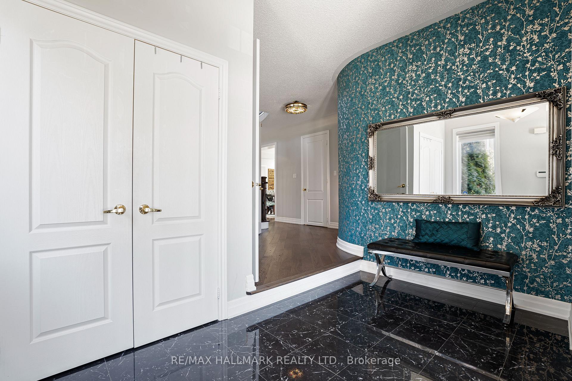 Photo 2 of 46 Customline Drive, Brampton, Fletcher's Meadow — HOMEH