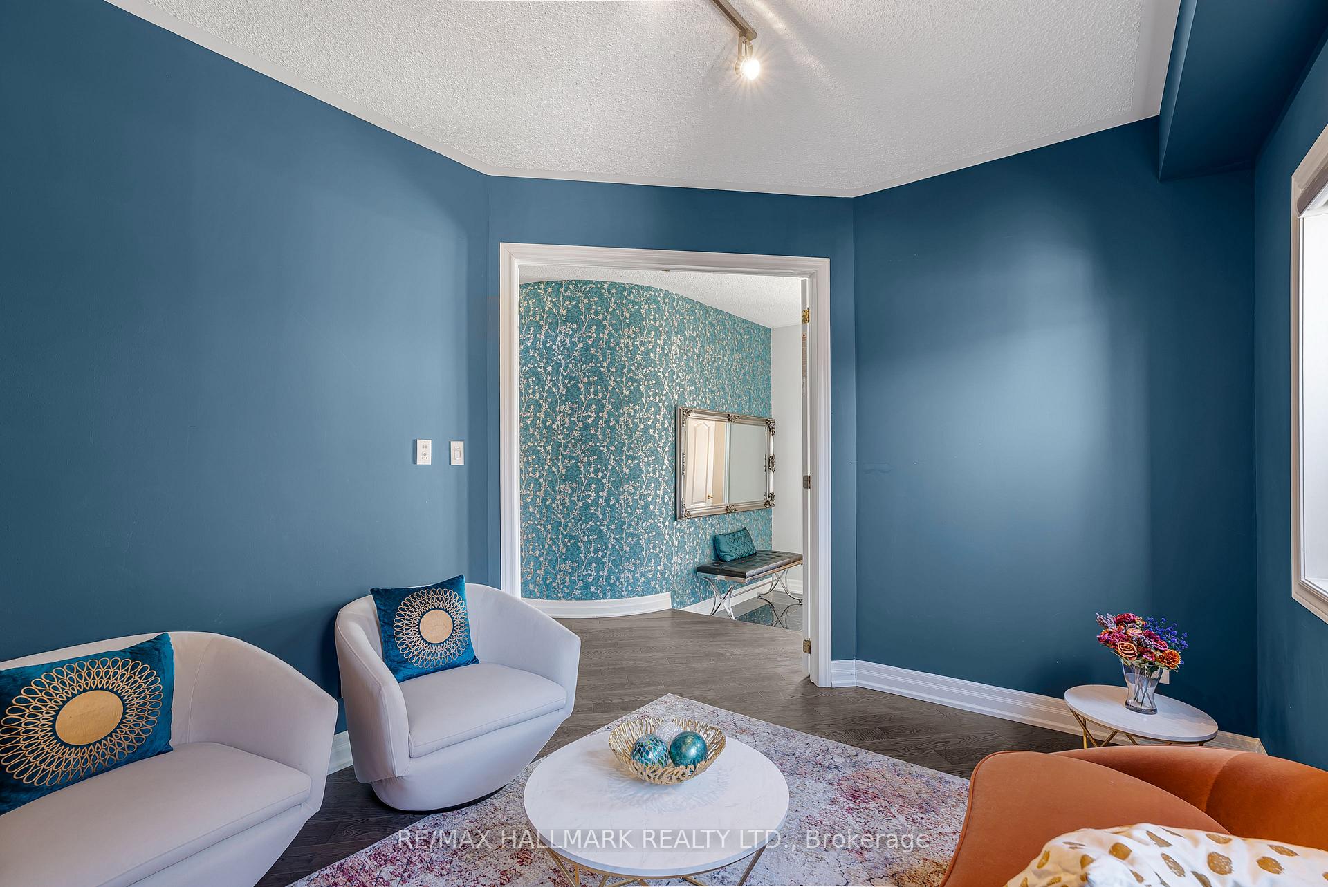 Photo 6 of 46 Customline Drive, Brampton, Fletcher's Meadow — HOMEH