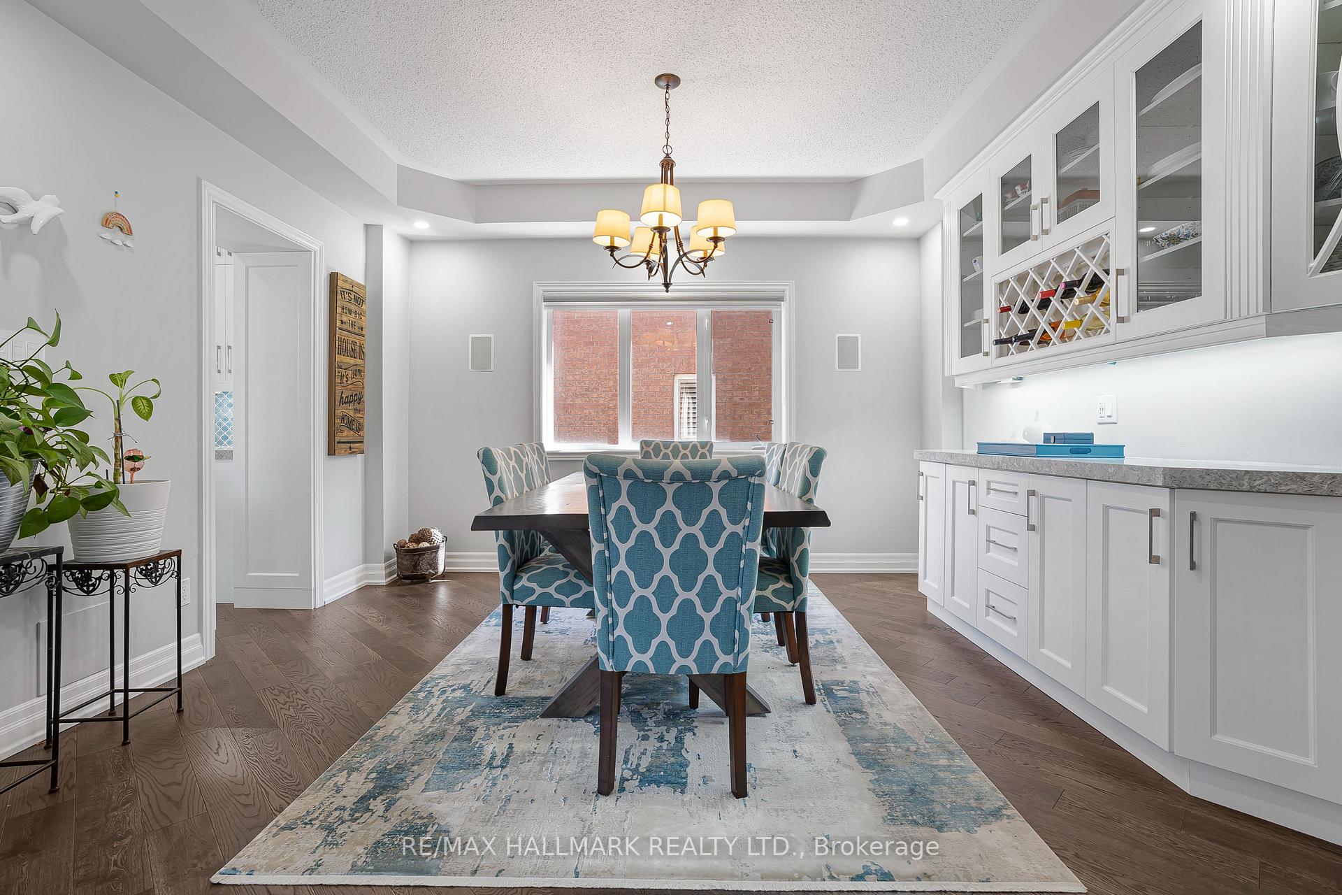 Photo 10 of 46 Customline Drive, Brampton, Fletcher's Meadow — HOMEH