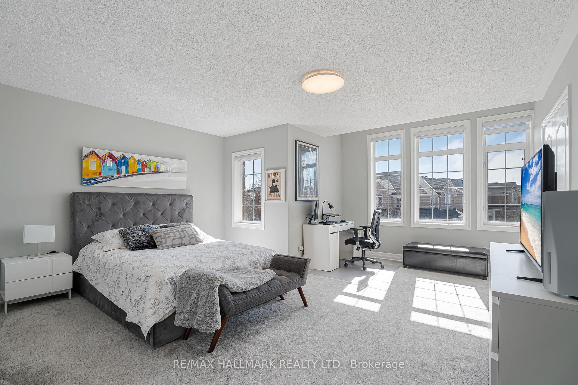 Photo 33 of 46 Customline Drive, Brampton, Fletcher's Meadow — HOMEH