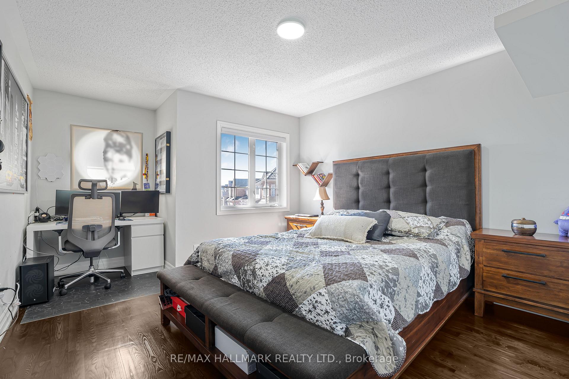 Photo 36 of 46 Customline Drive, Brampton, Fletcher's Meadow — HOMEH