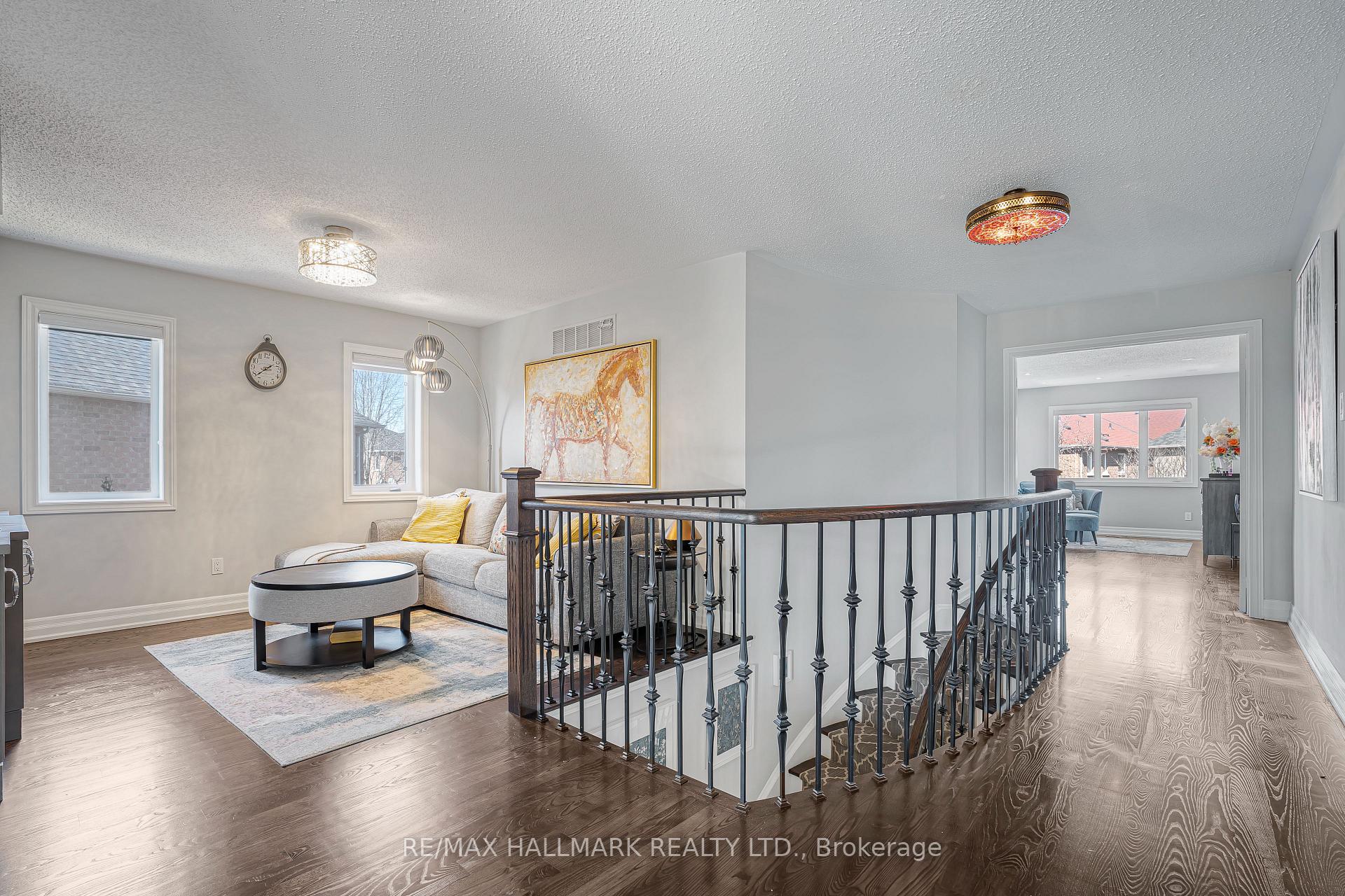 Photo 39 of 46 Customline Drive, Brampton, Fletcher's Meadow — HOMEH
