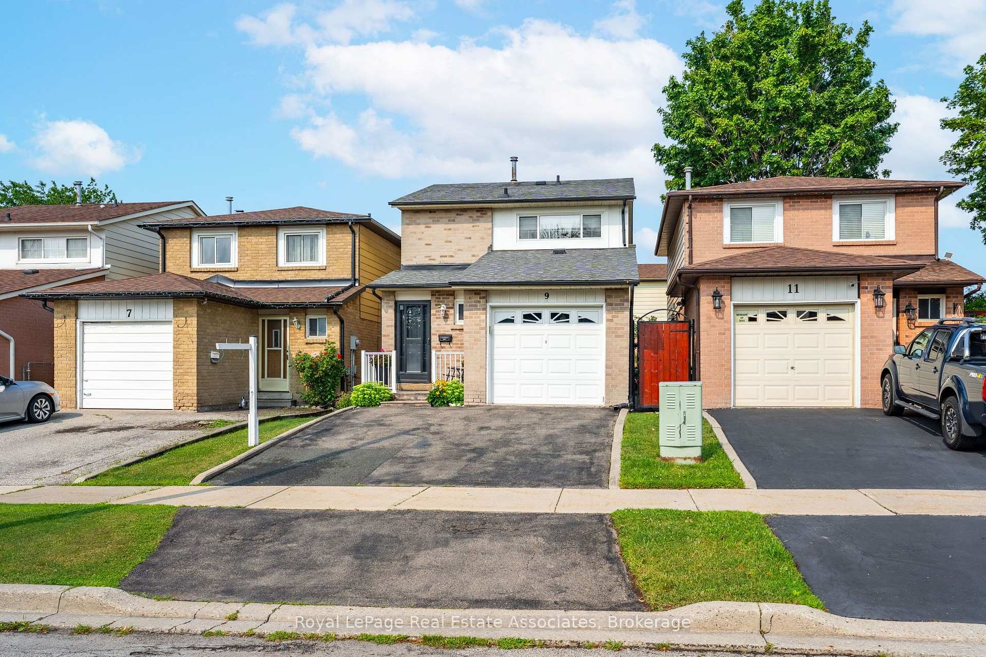Photo 1 of 9 Windwood Drive, Etobicoke, West Humber-Clairville — HOMEH