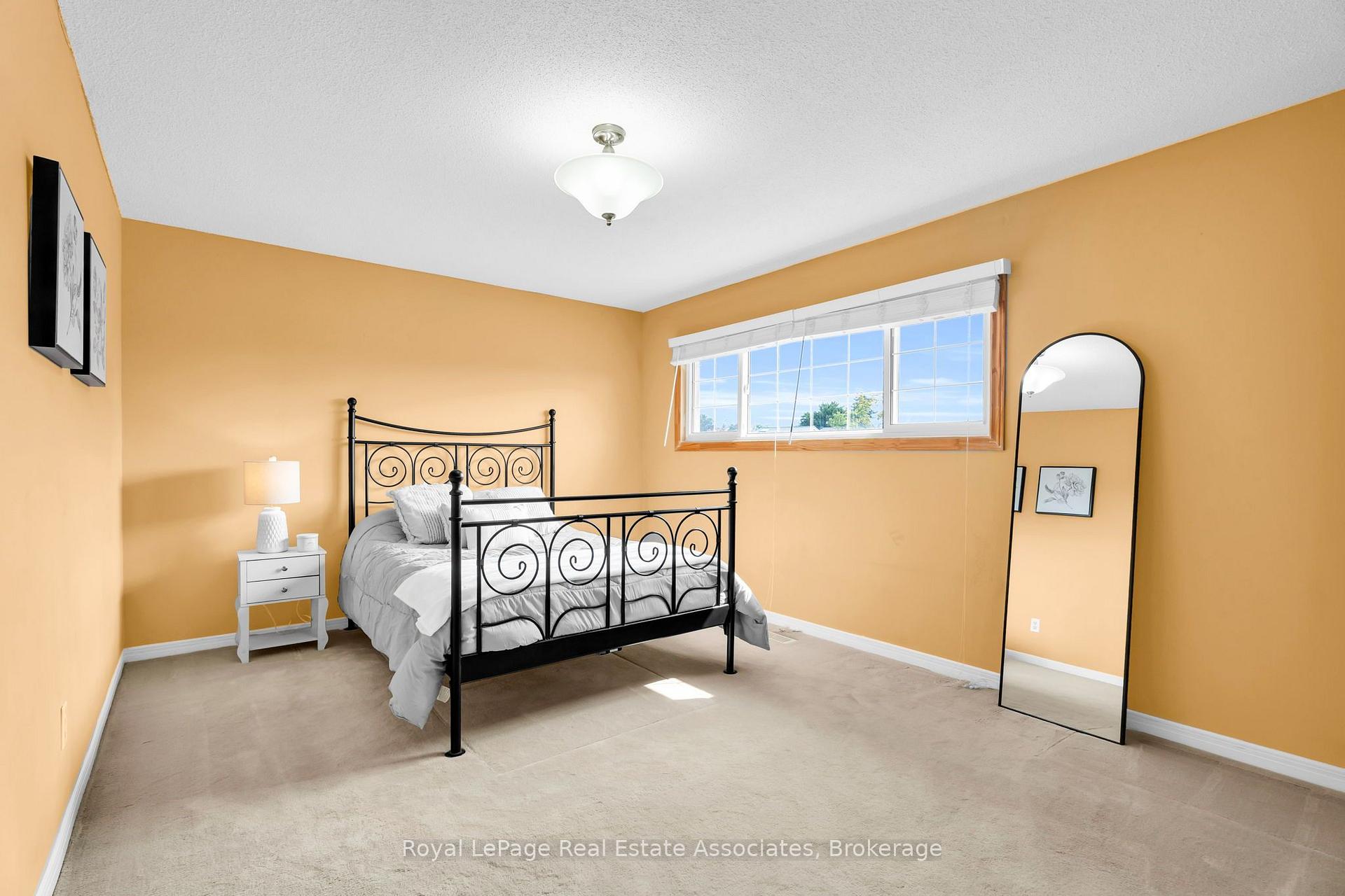 Photo 29 of 9 Windwood Drive, Etobicoke, West Humber-Clairville — HOMEH