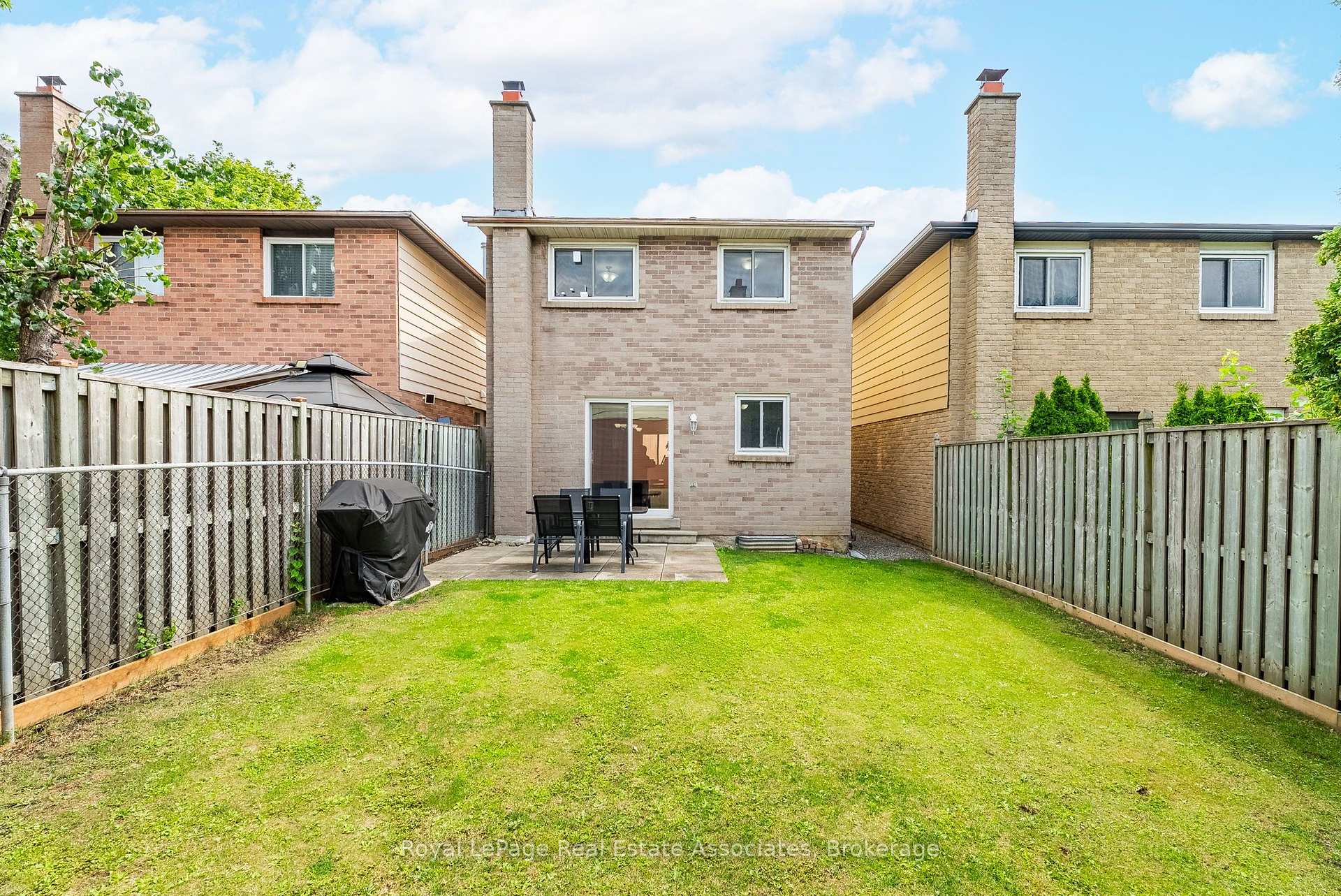 Photo 36 of 9 Windwood Drive, Etobicoke, West Humber-Clairville — HOMEH
