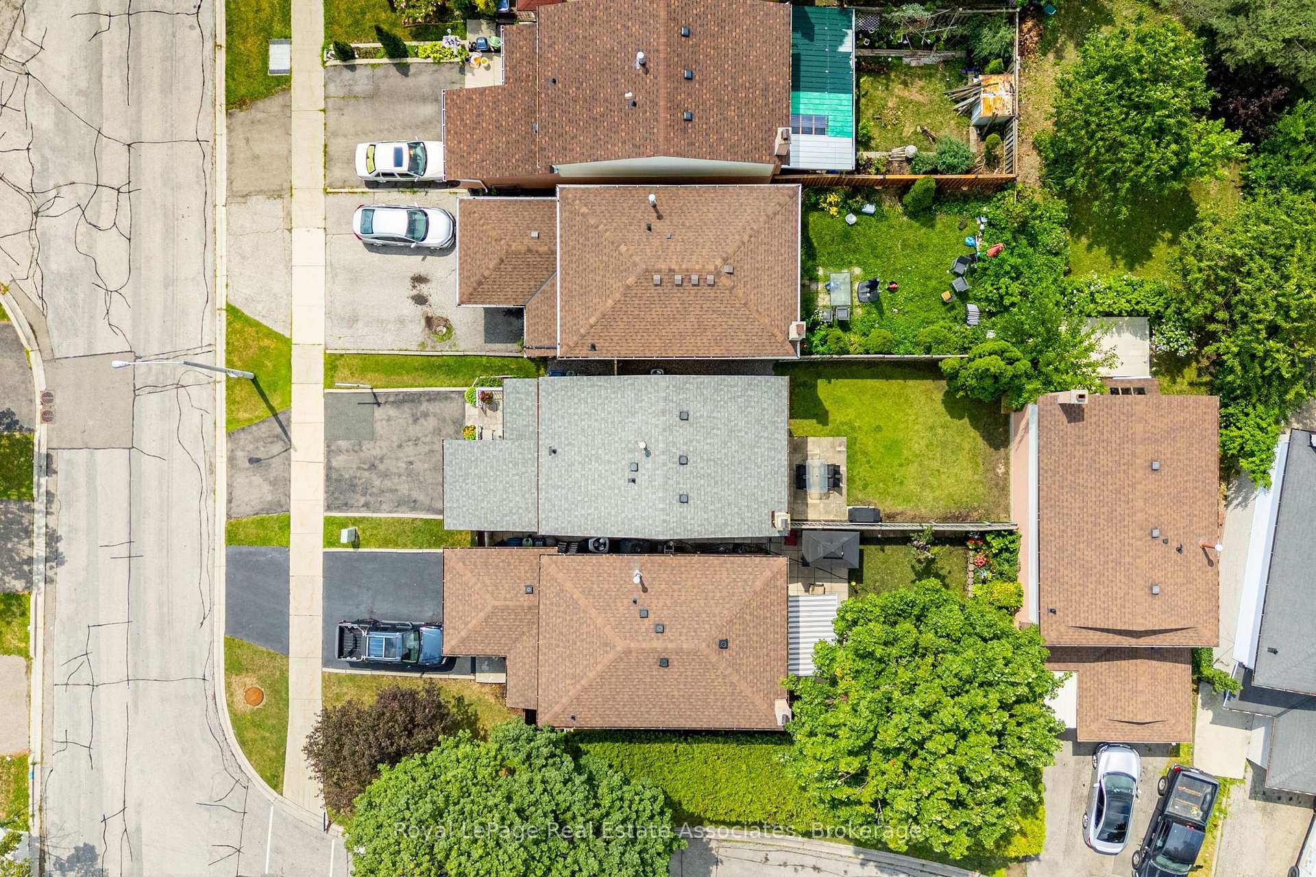 Photo 39 of 9 Windwood Drive, Etobicoke, West Humber-Clairville — HOMEH