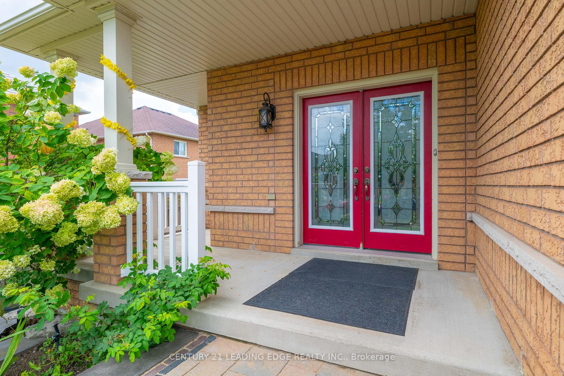 Photo 4 of 1530 Rockaway Street E, Oshawa, Taunton — HOMEH