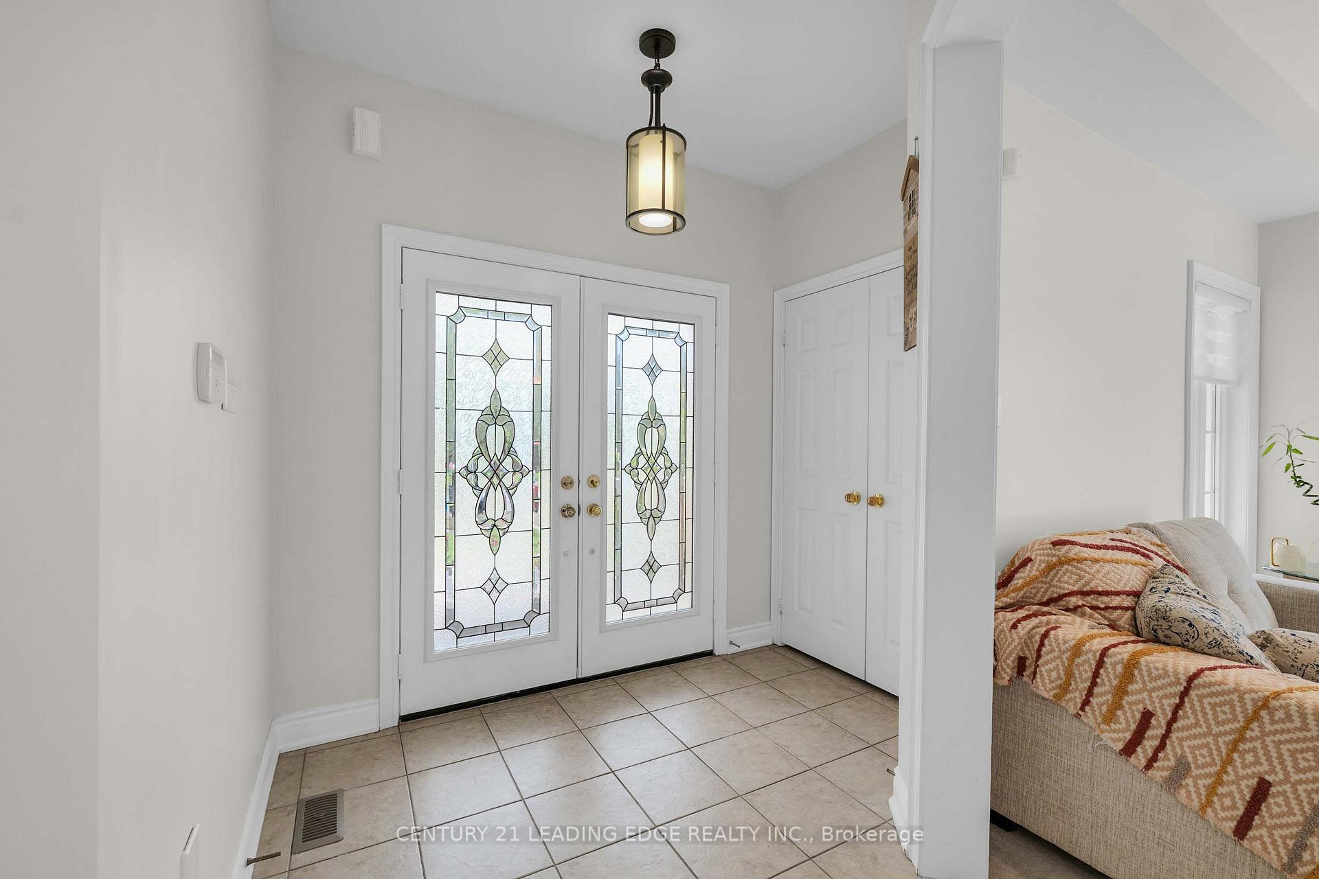 Photo 6 of 1530 Rockaway Street E, Oshawa, Taunton — HOMEH