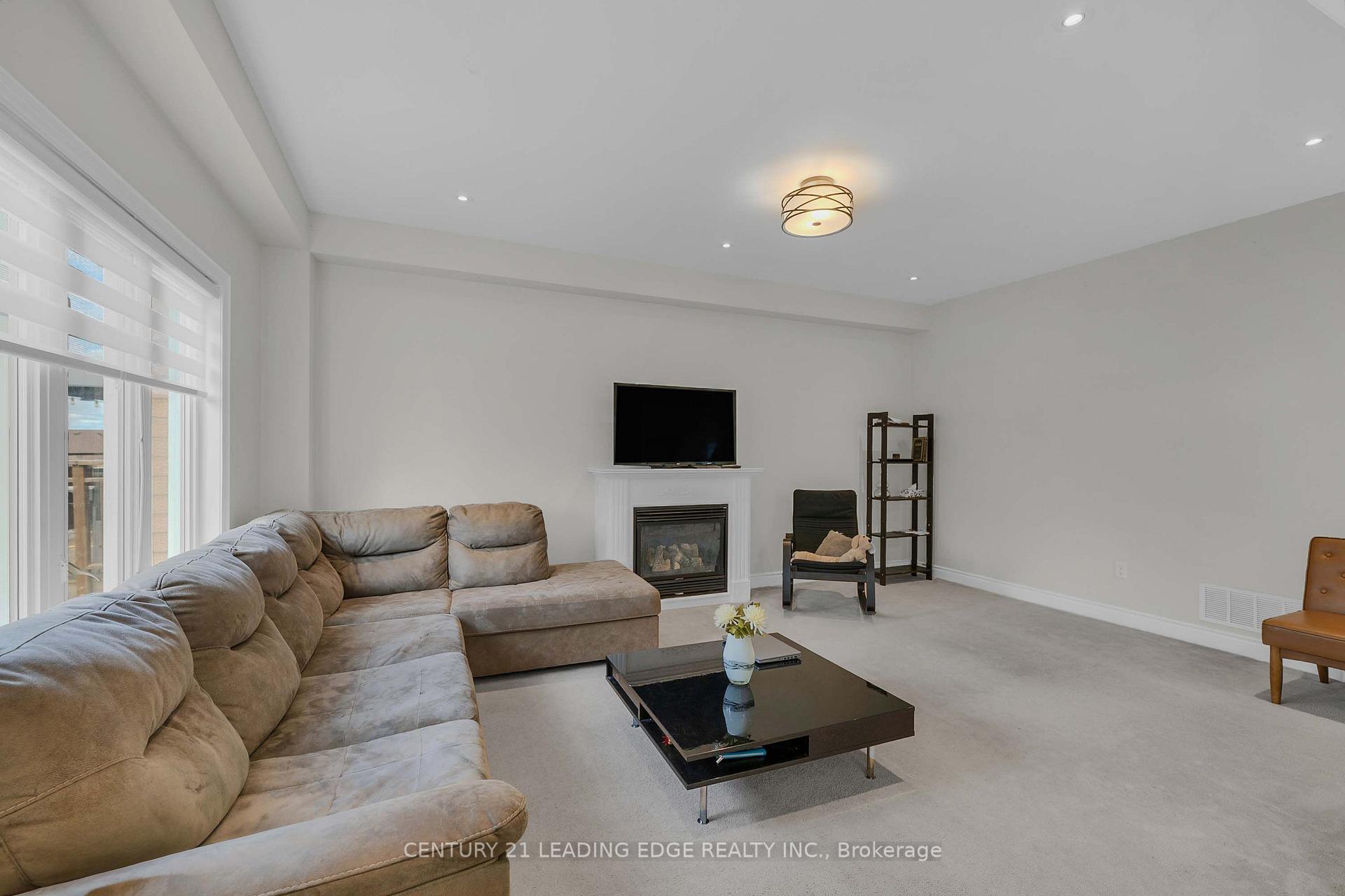 Photo 13 of 1530 Rockaway Street E, Oshawa, Taunton — HOMEH