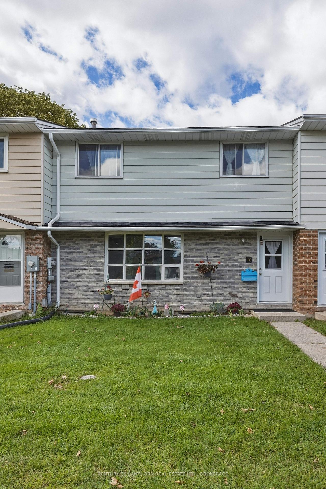 Photo 2 of 16 Winchester Drive, Greater Napanee — HOMEH