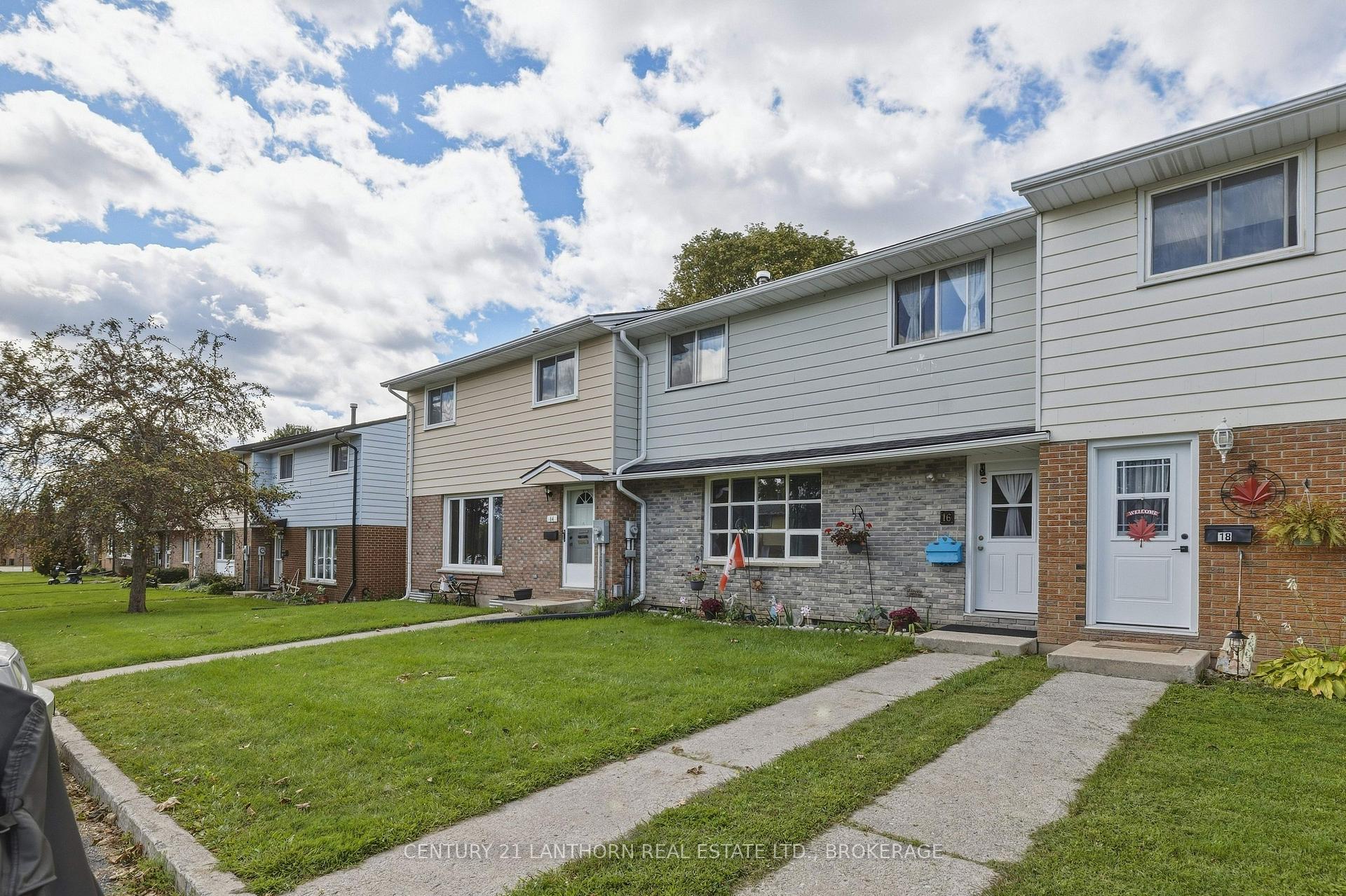 Photo 3 of 16 Winchester Drive, Greater Napanee — HOMEH