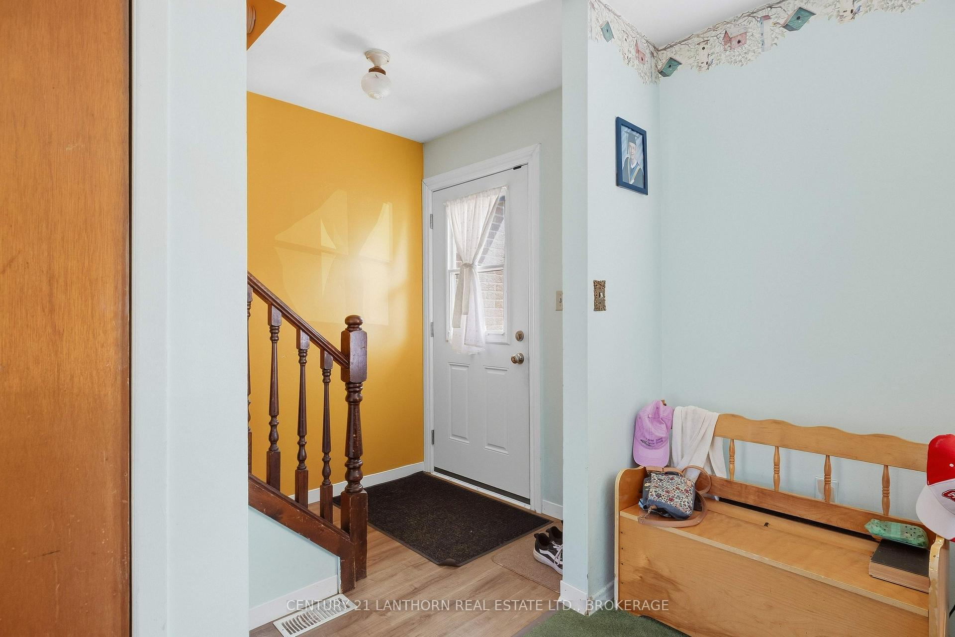 Photo 5 of 16 Winchester Drive, Greater Napanee — HOMEH