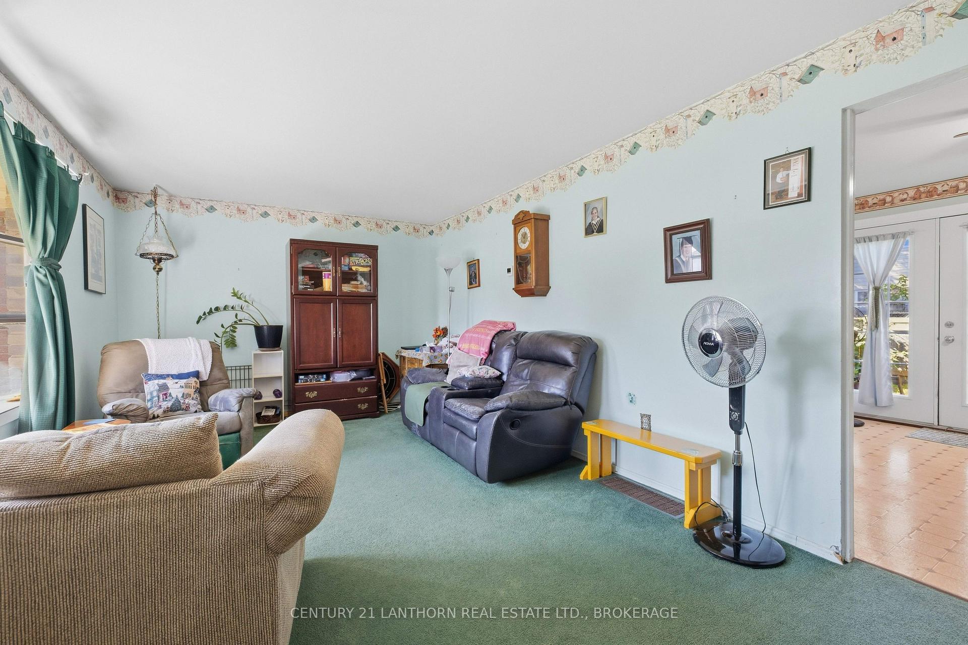 Photo 7 of 16 Winchester Drive, Greater Napanee — HOMEH