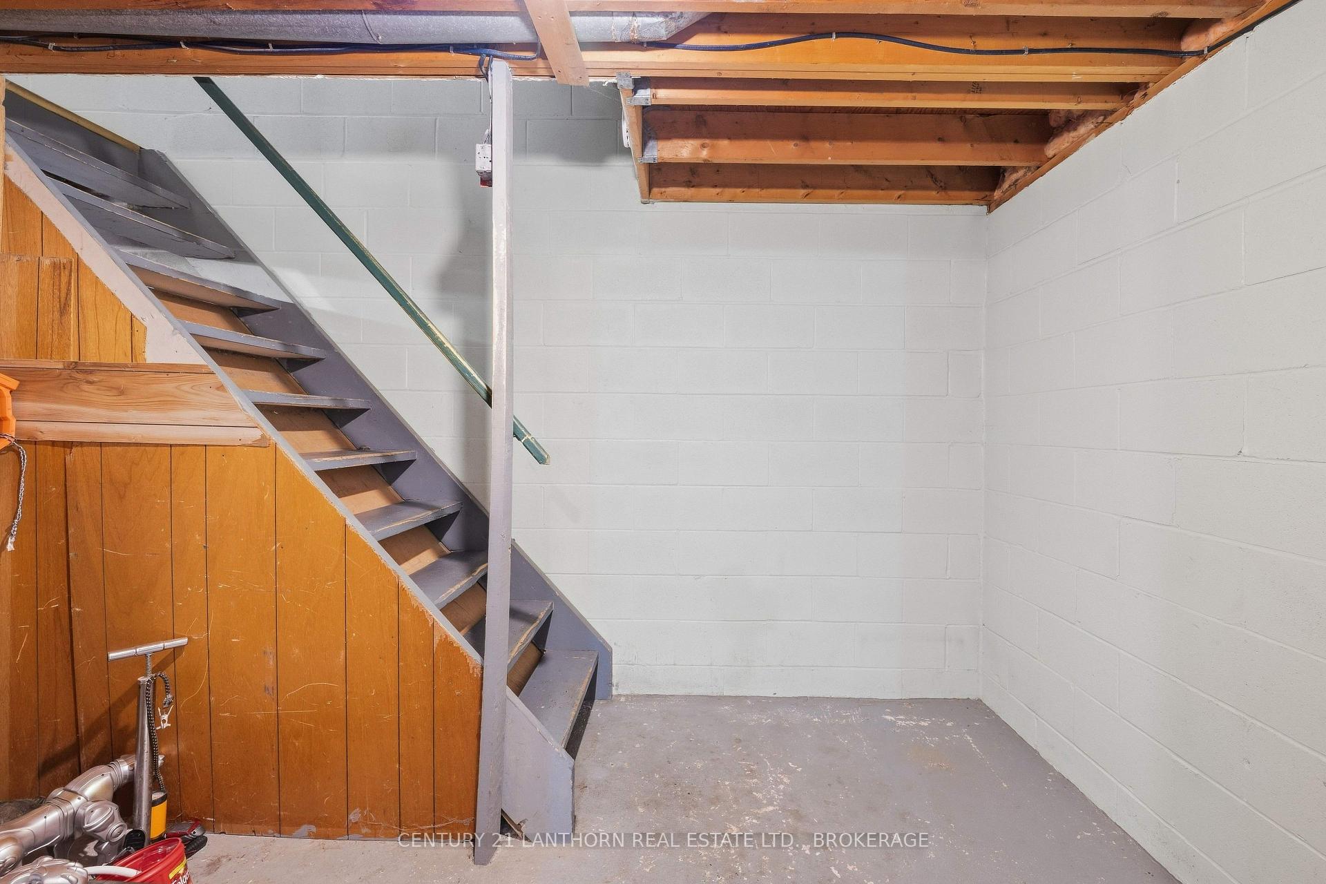 Photo 18 of 16 Winchester Drive, Greater Napanee — HOMEH
