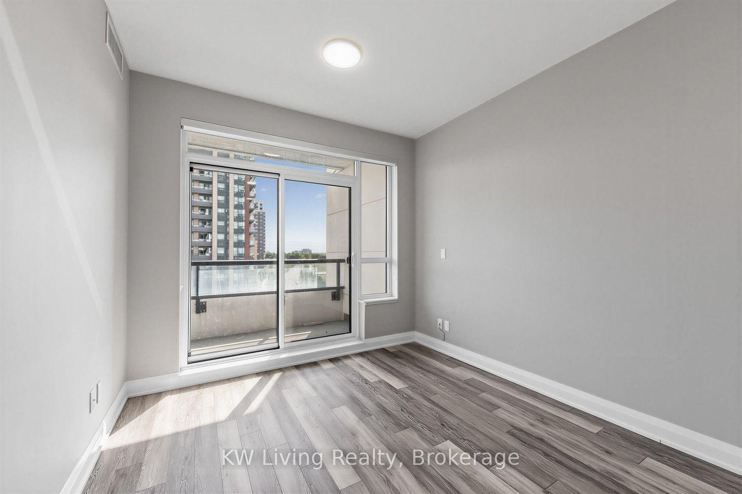 Photo 7 of Unit 711, 15 Water Walk Drive, Markham, Unionville — HOMEH