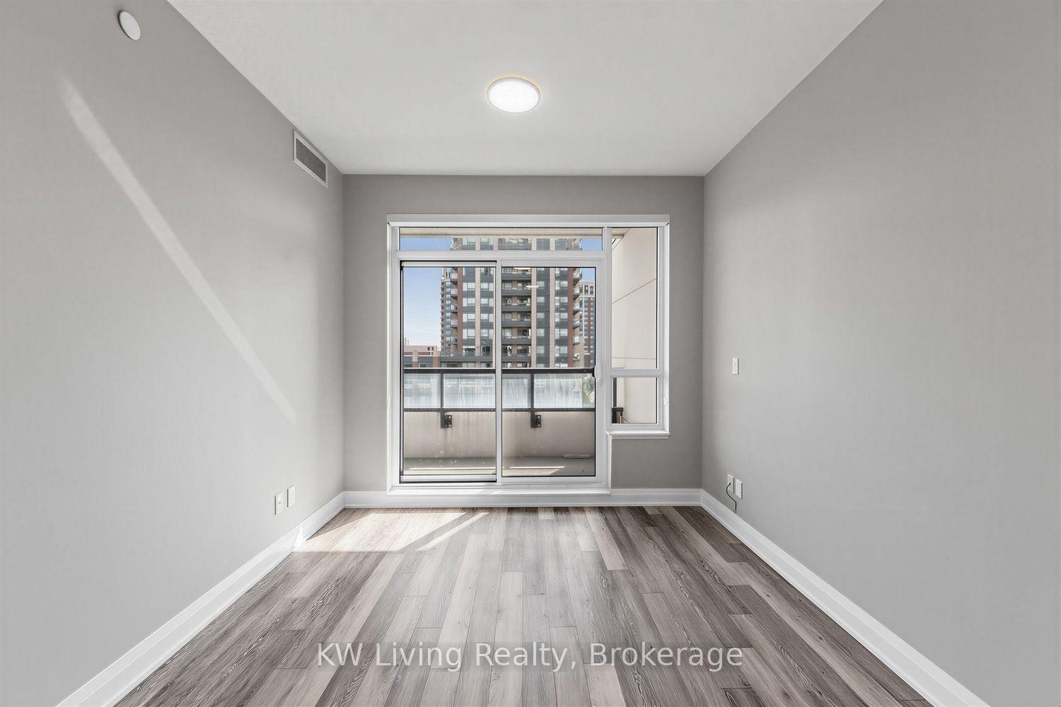 Photo 8 of Unit 711, 15 Water Walk Drive, Markham, Unionville — HOMEH