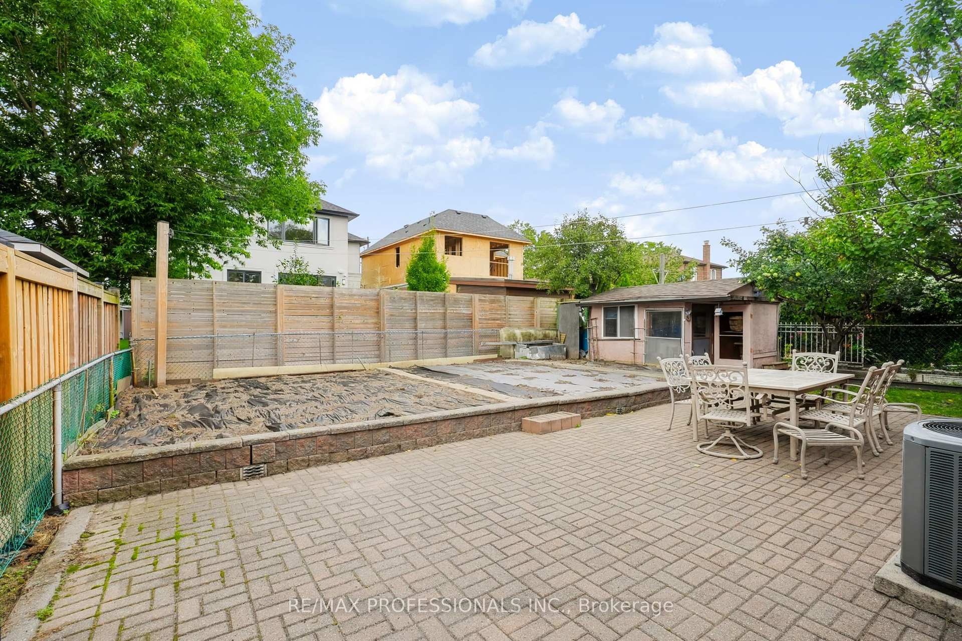 Photo 38 of 42 Woolgar Avenue, Etobicoke, Islington-City Centre West — HOMEH