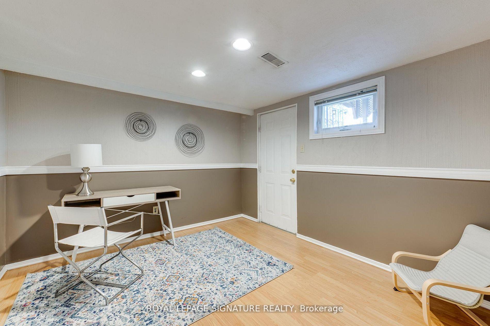 Photo 24 of 124 Edmonton Drive, North York, Pleasant View — HOMEH
