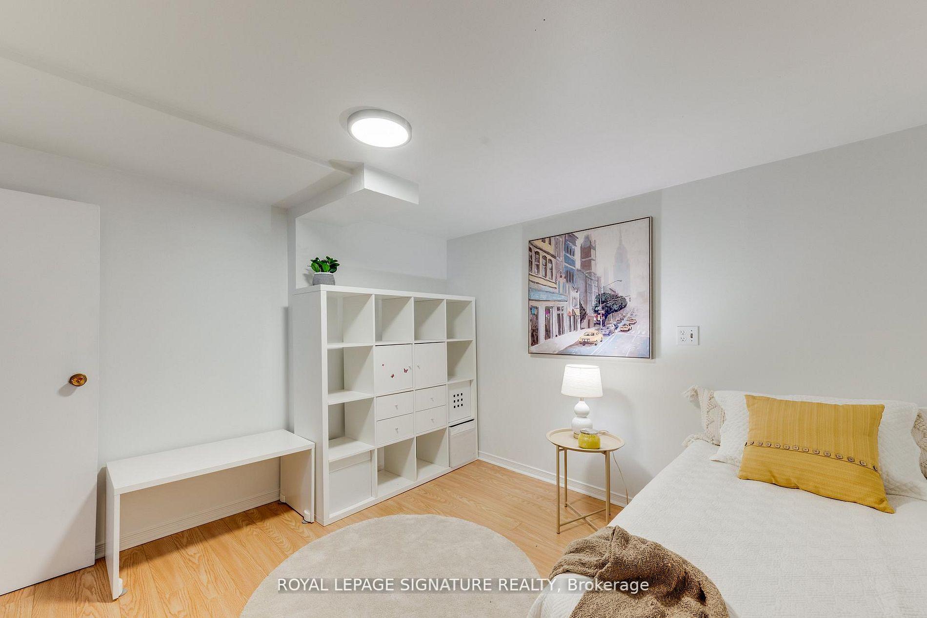 Photo 28 of 124 Edmonton Drive, North York, Pleasant View — HOMEH