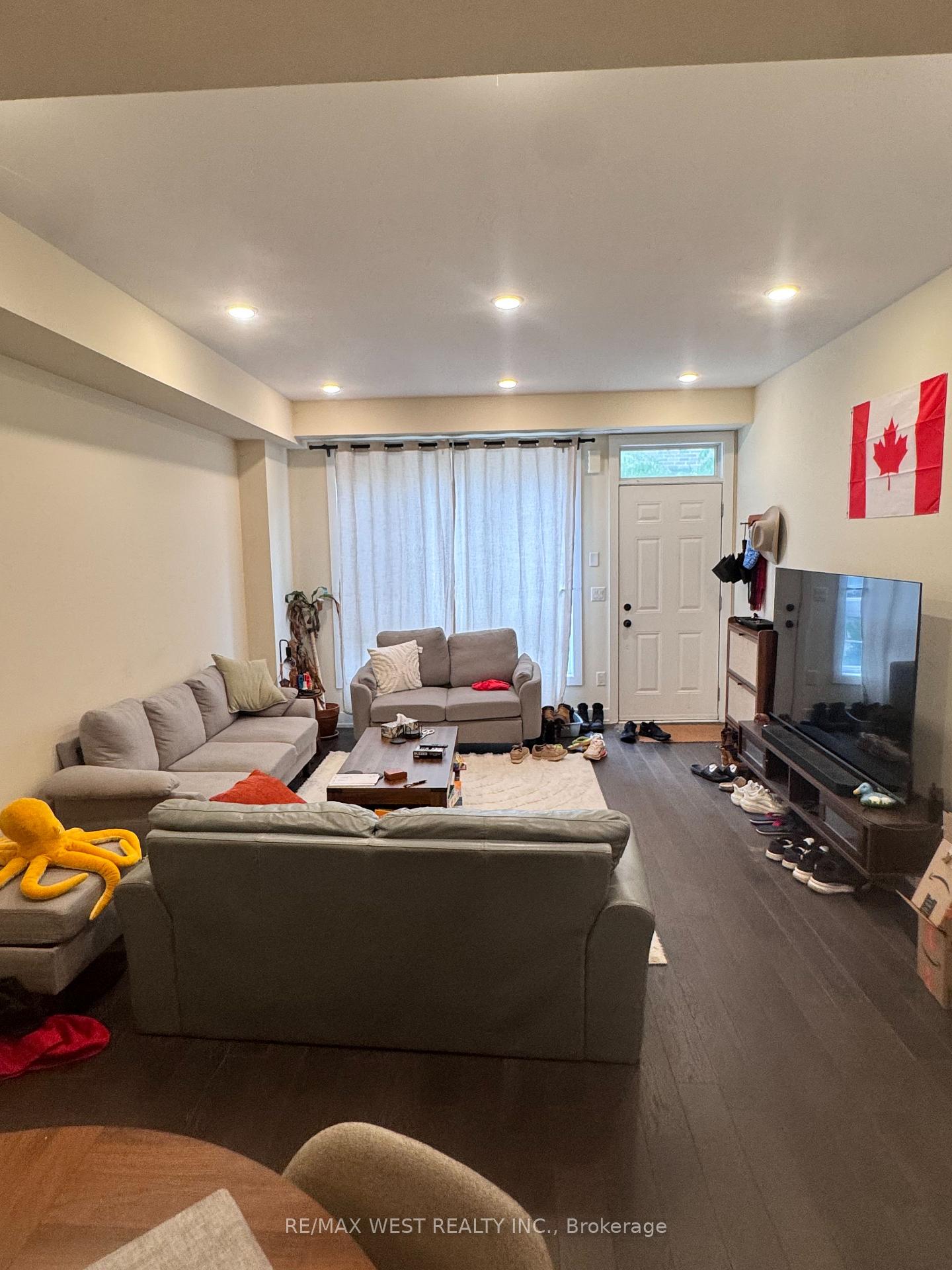 Photo 5 of Unit 52, 3 Elsie Lane, Toronto, Dovercourt-Wallace Emerson-Junction — HOMEH
