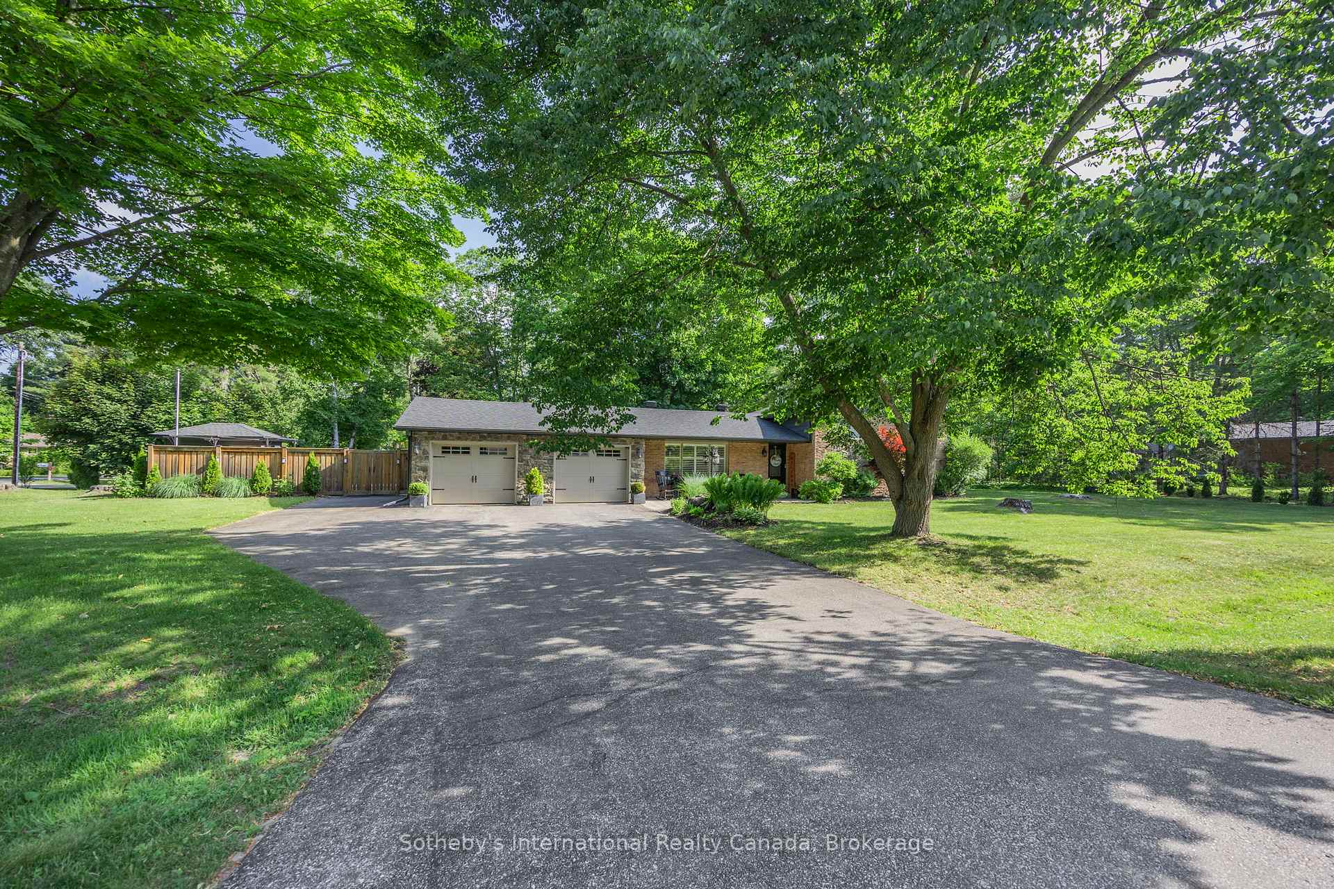 Photo 2 of 4 Peacher Street, Springwater, Anten Mills — HOMEH
