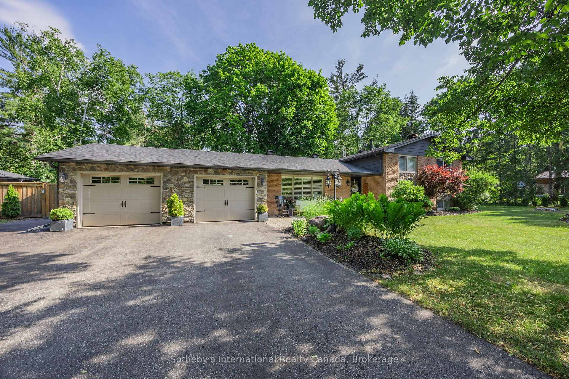 Photo 3 of 4 Peacher Street, Springwater, Anten Mills — HOMEH