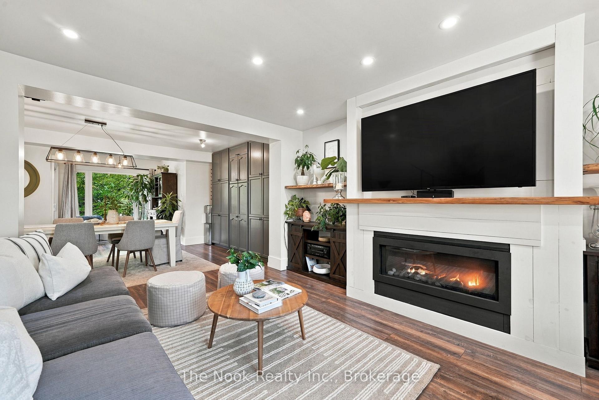 Photo 9 of 19 Mustard Street, Uxbridge, Rural Uxbridge — HOMEH