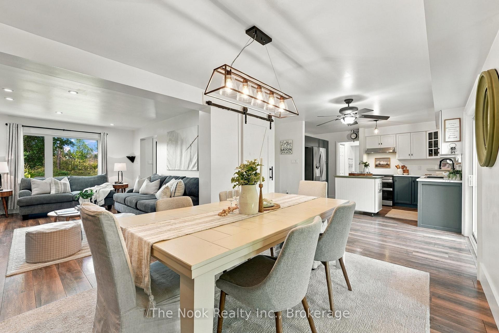 Photo 13 of 19 Mustard Street, Uxbridge, Rural Uxbridge — HOMEH