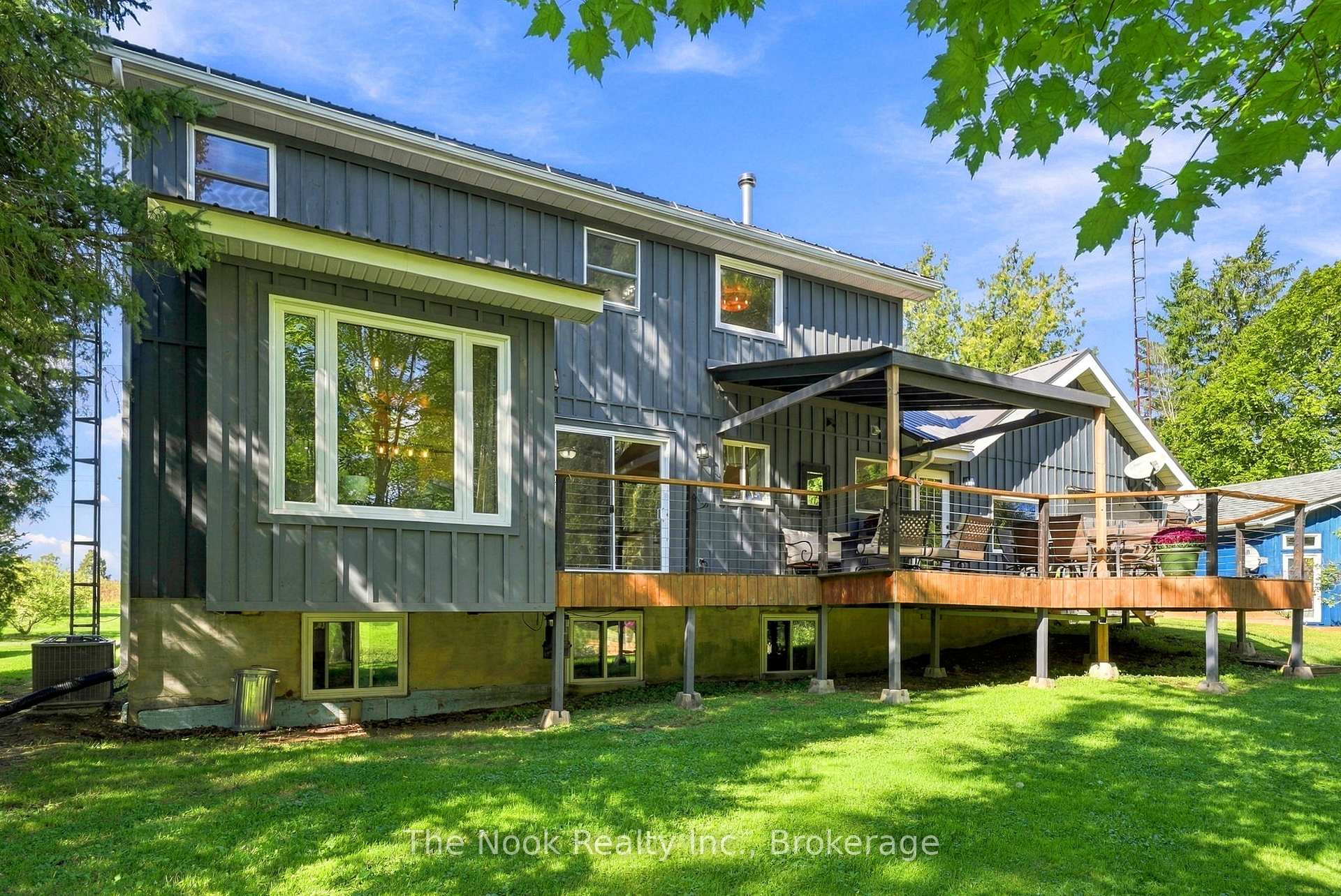 Photo 33 of 19 Mustard Street, Uxbridge, Rural Uxbridge — HOMEH