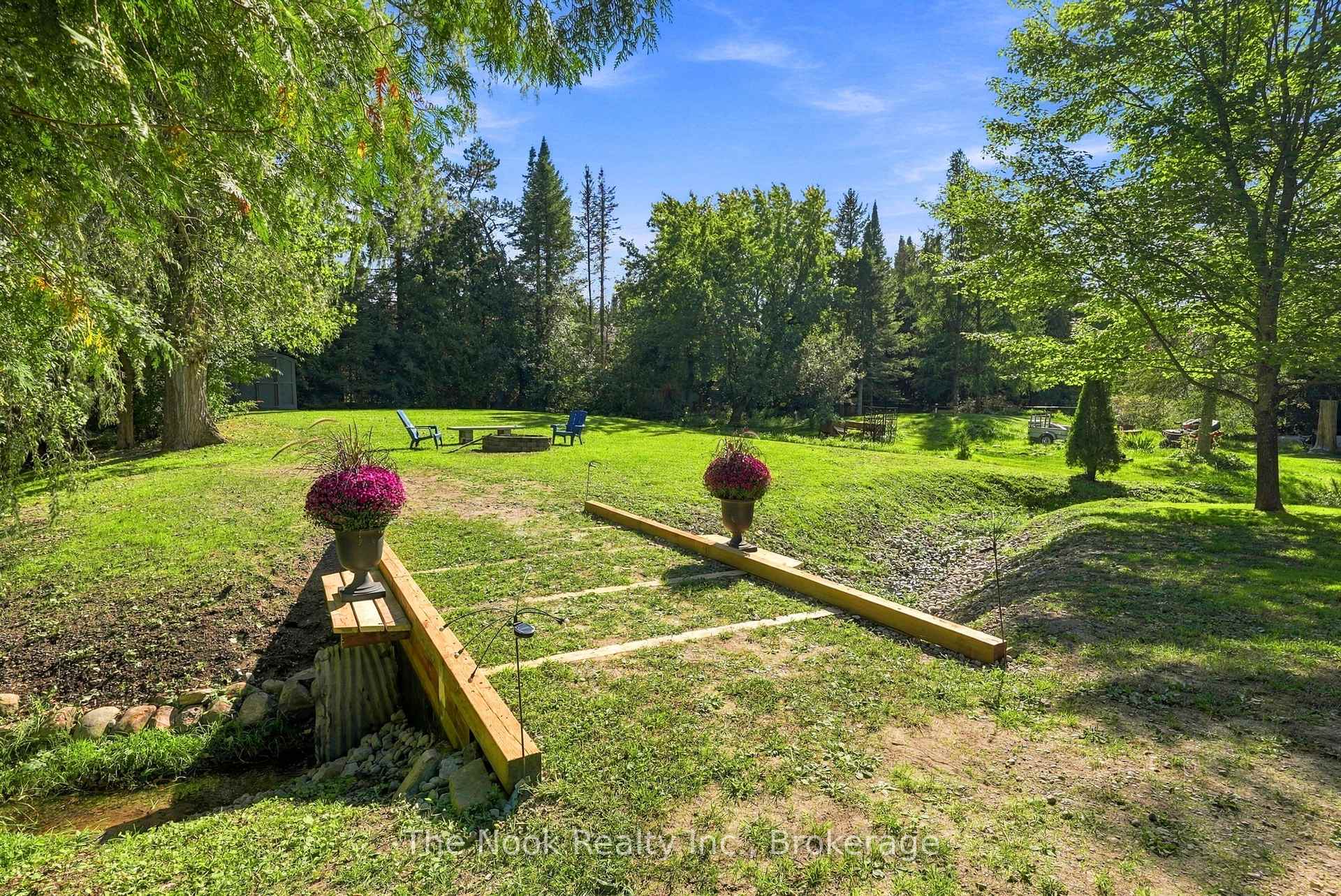 Photo 36 of 19 Mustard Street, Uxbridge, Rural Uxbridge — HOMEH