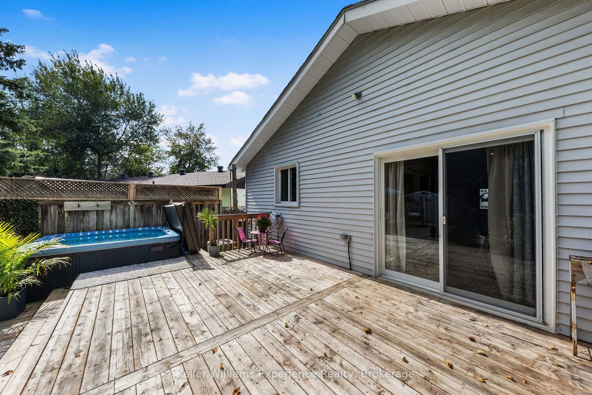 Photo 31 of 5691 Penetanguishene Road, Springwater, Rural Springwater — HOMEH