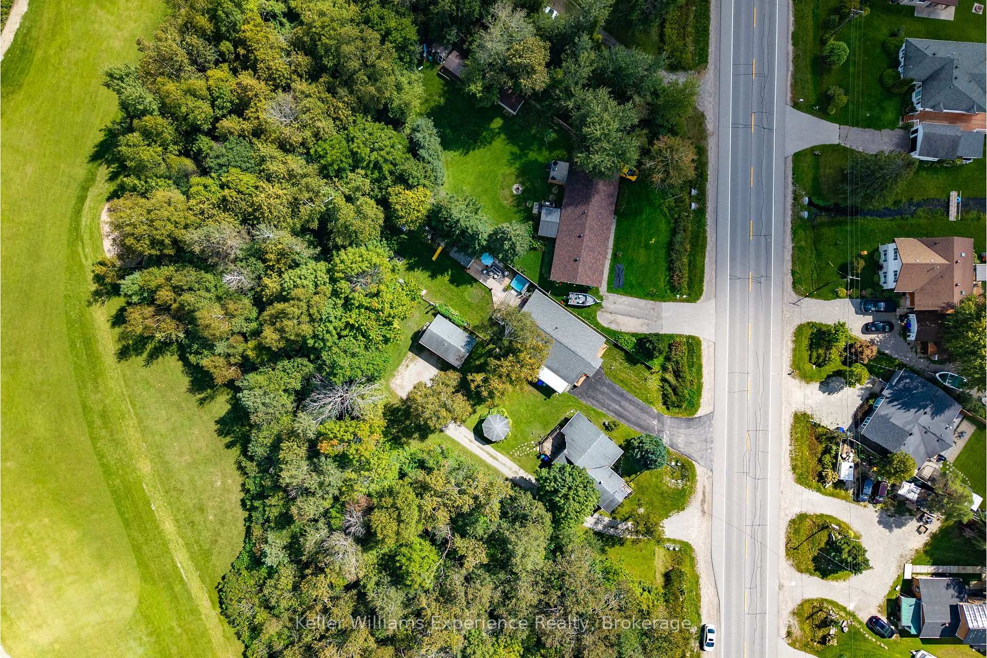 Photo 44 of 5691 Penetanguishene Road, Springwater, Rural Springwater — HOMEH