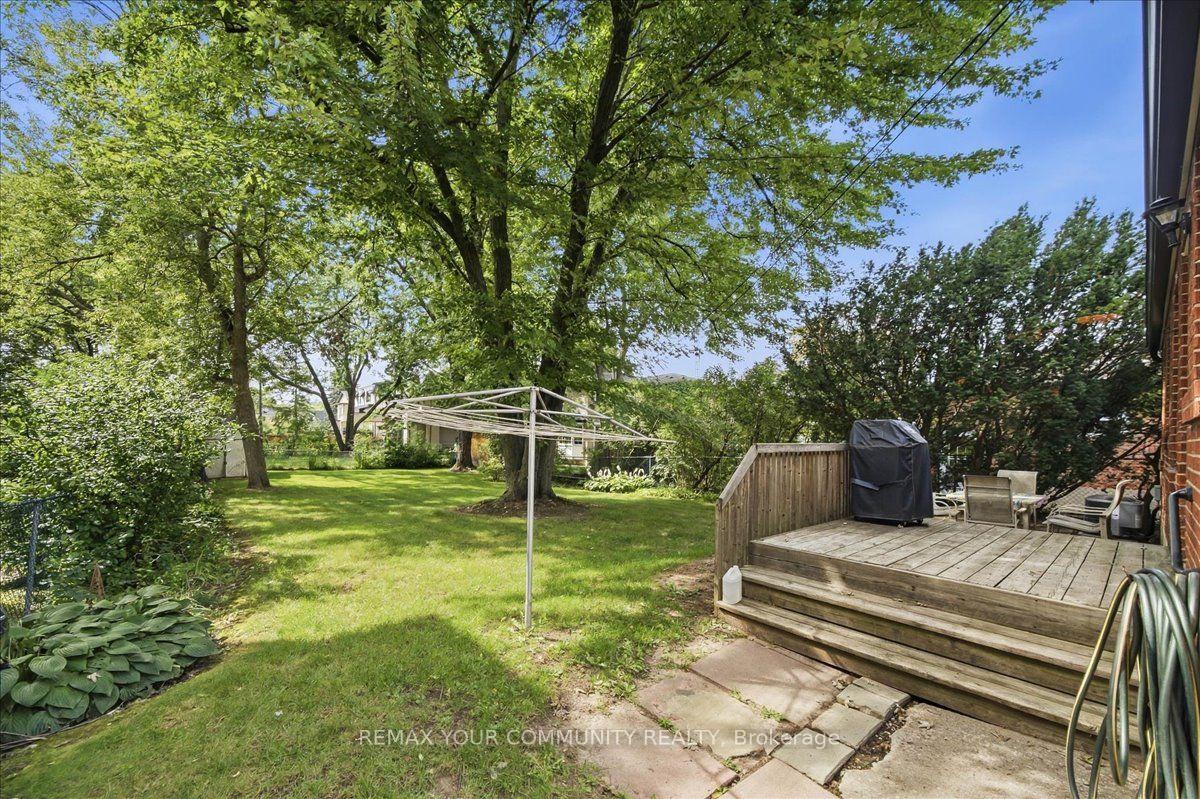 Photo 23 of 22 Edithvale Drive, North York, Willowdale West — HOMEH