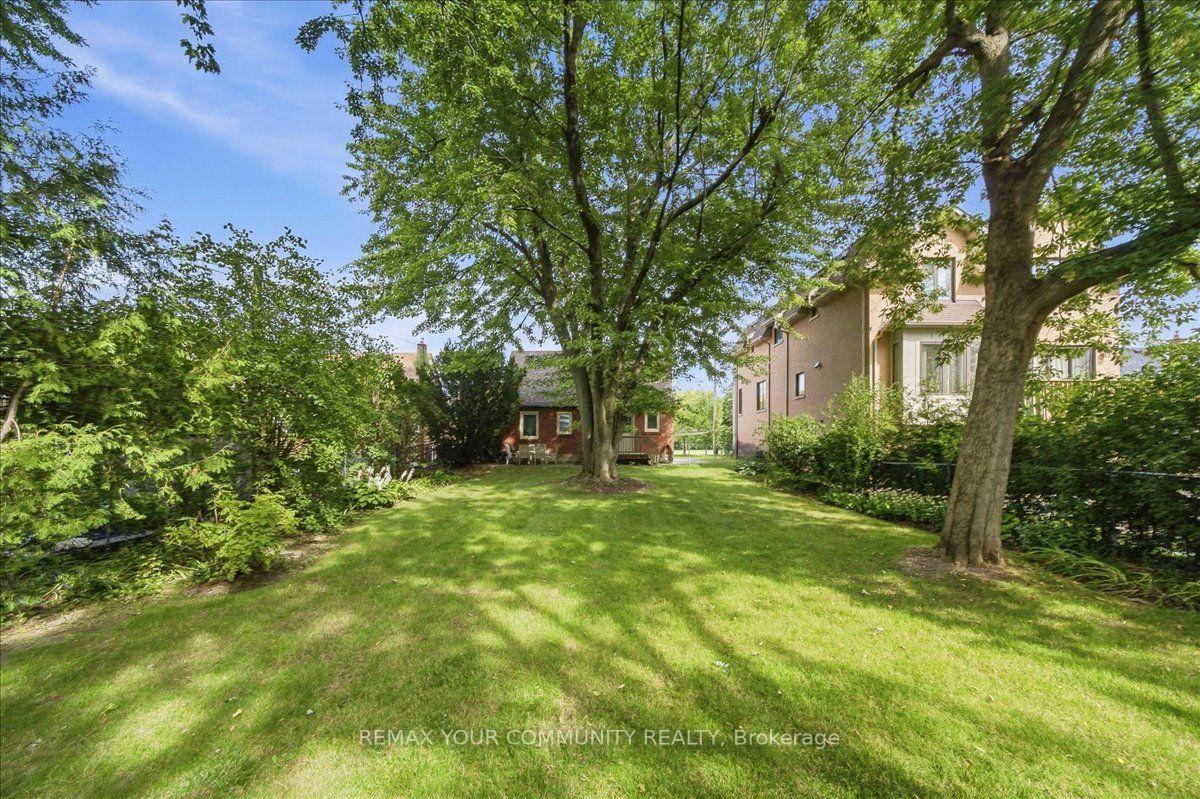 Photo 28 of 22 Edithvale Drive, North York, Willowdale West — HOMEH
