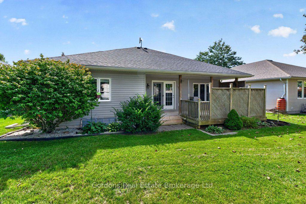 Photo 11 of 39 Elmdale Drive, Prince Edward County, Wellington Ward — HOMEH