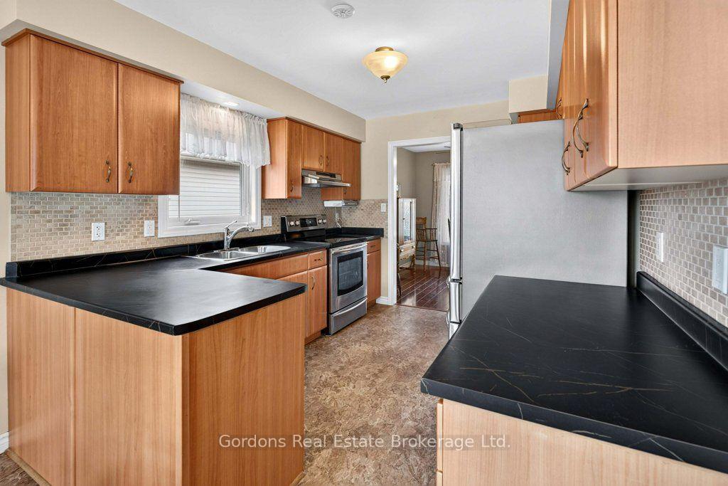 Photo 18 of 39 Elmdale Drive, Prince Edward County, Wellington Ward — HOMEH