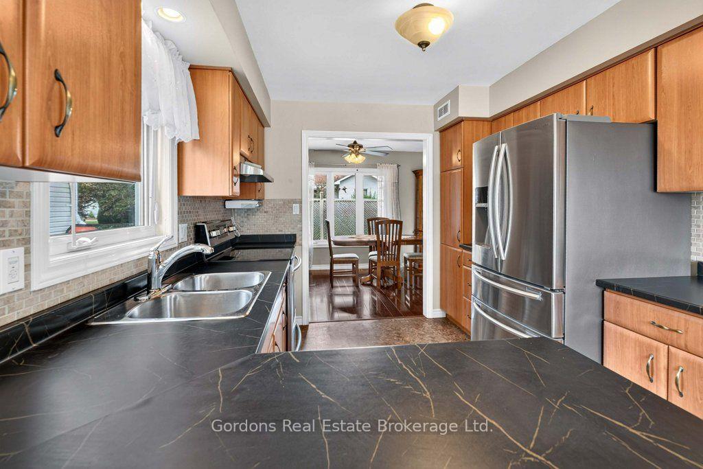Photo 19 of 39 Elmdale Drive, Prince Edward County, Wellington Ward — HOMEH