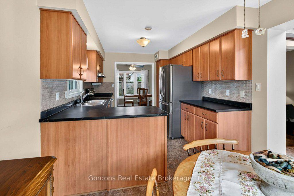 Photo 20 of 39 Elmdale Drive, Prince Edward County, Wellington Ward — HOMEH