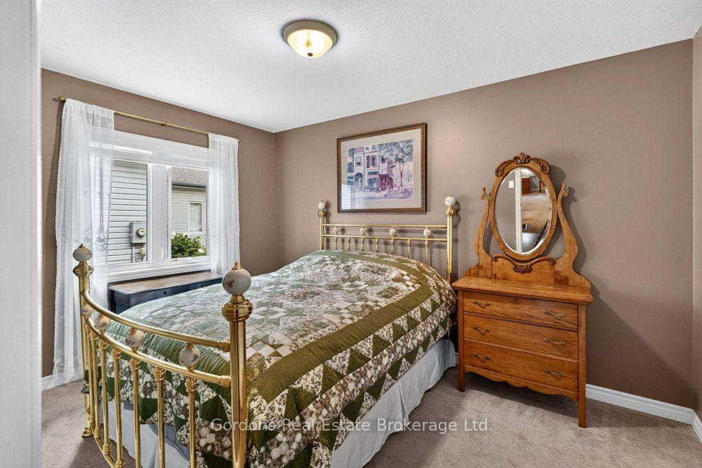 Photo 30 of 39 Elmdale Drive, Prince Edward County, Wellington Ward — HOMEH