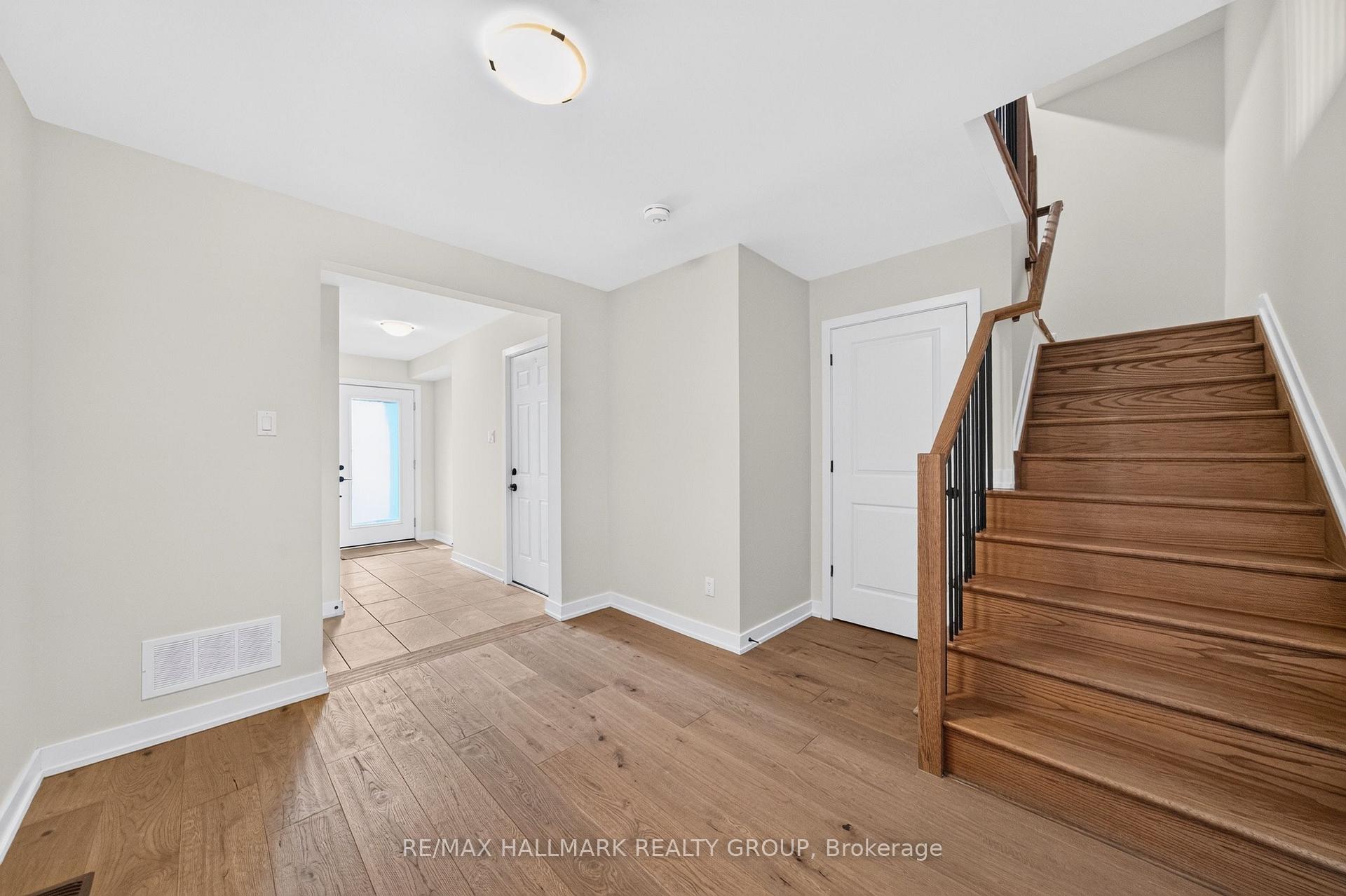 Photo 10 of 1788 Crux Road, Ottawa, Mer Bleue/Bradley Estates/Anderson Park — HOMEH