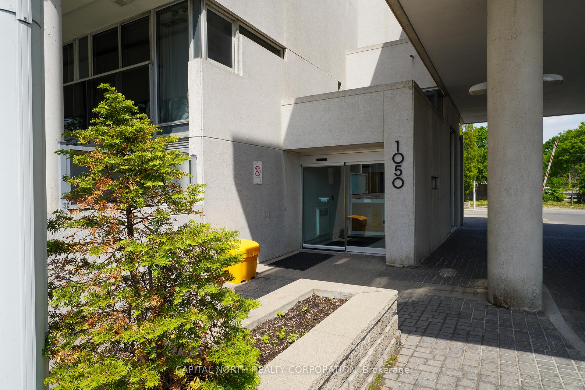 Photo 2 of Unit 207, 1050 The Queensway, Etobicoke, Islington-City Centre West — HOMEH