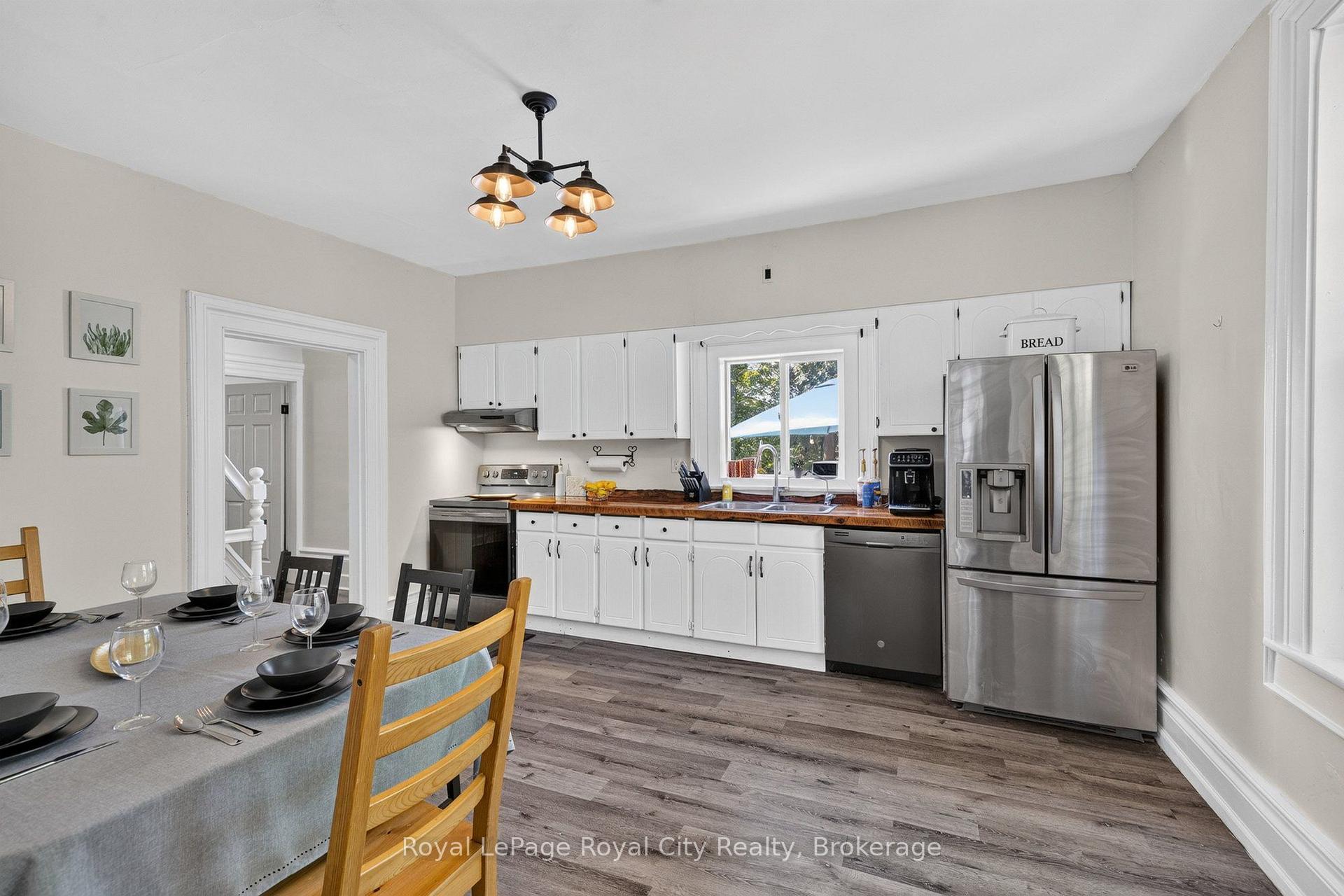 Photo 10 of 393 Main Street S, Guelph/Eramosa, Rockwood — HOMEH