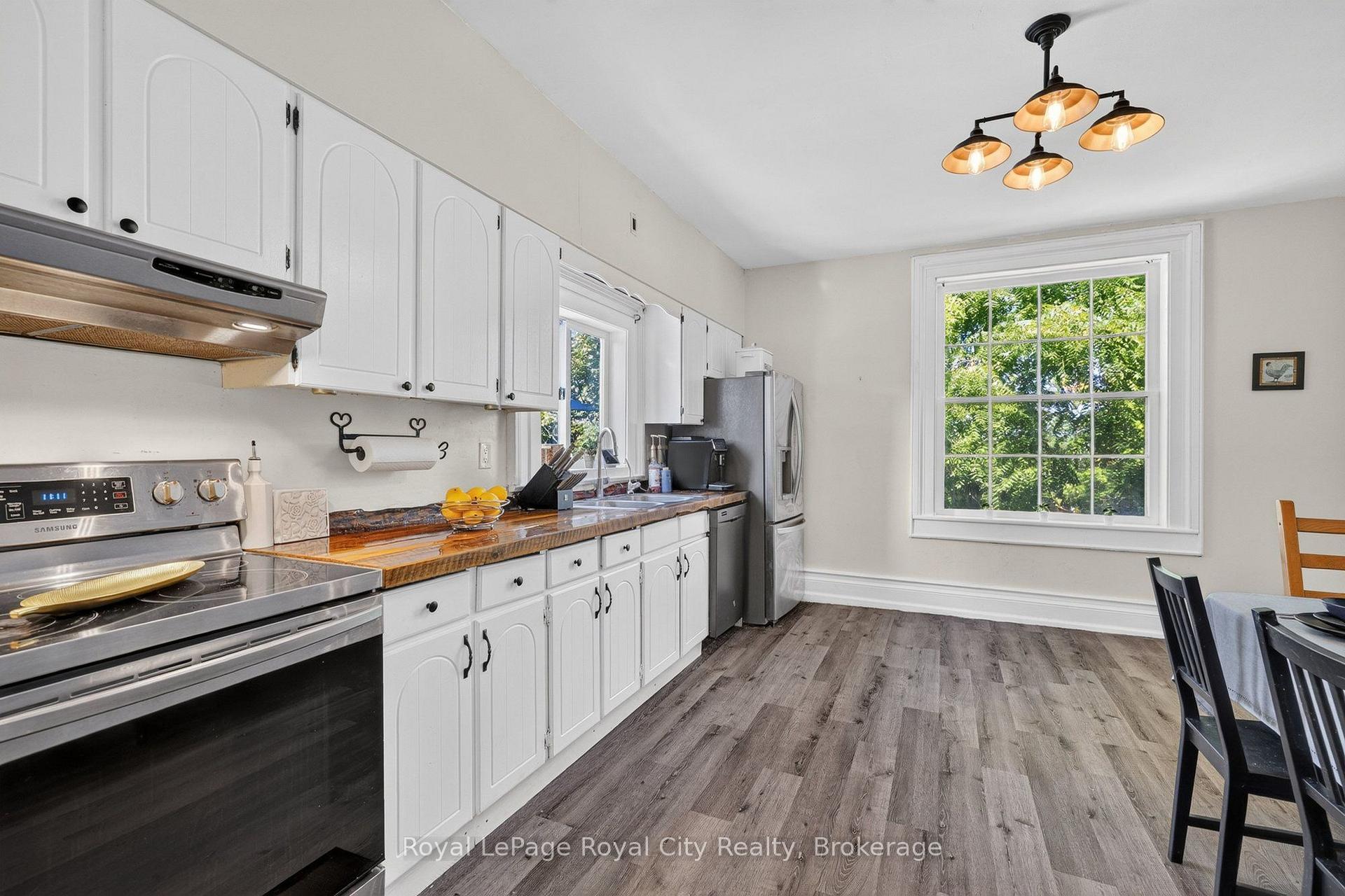 Photo 13 of 393 Main Street S, Guelph/Eramosa, Rockwood — HOMEH